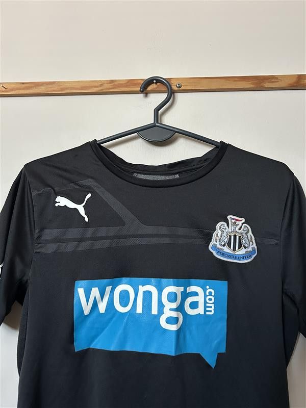 Puma Training NEWCASTLE UNITED FC 2013 - 2014 Puma - S/M - UNIQUE Size US M / EU 48-50 / 2 - 5 Thumbnail