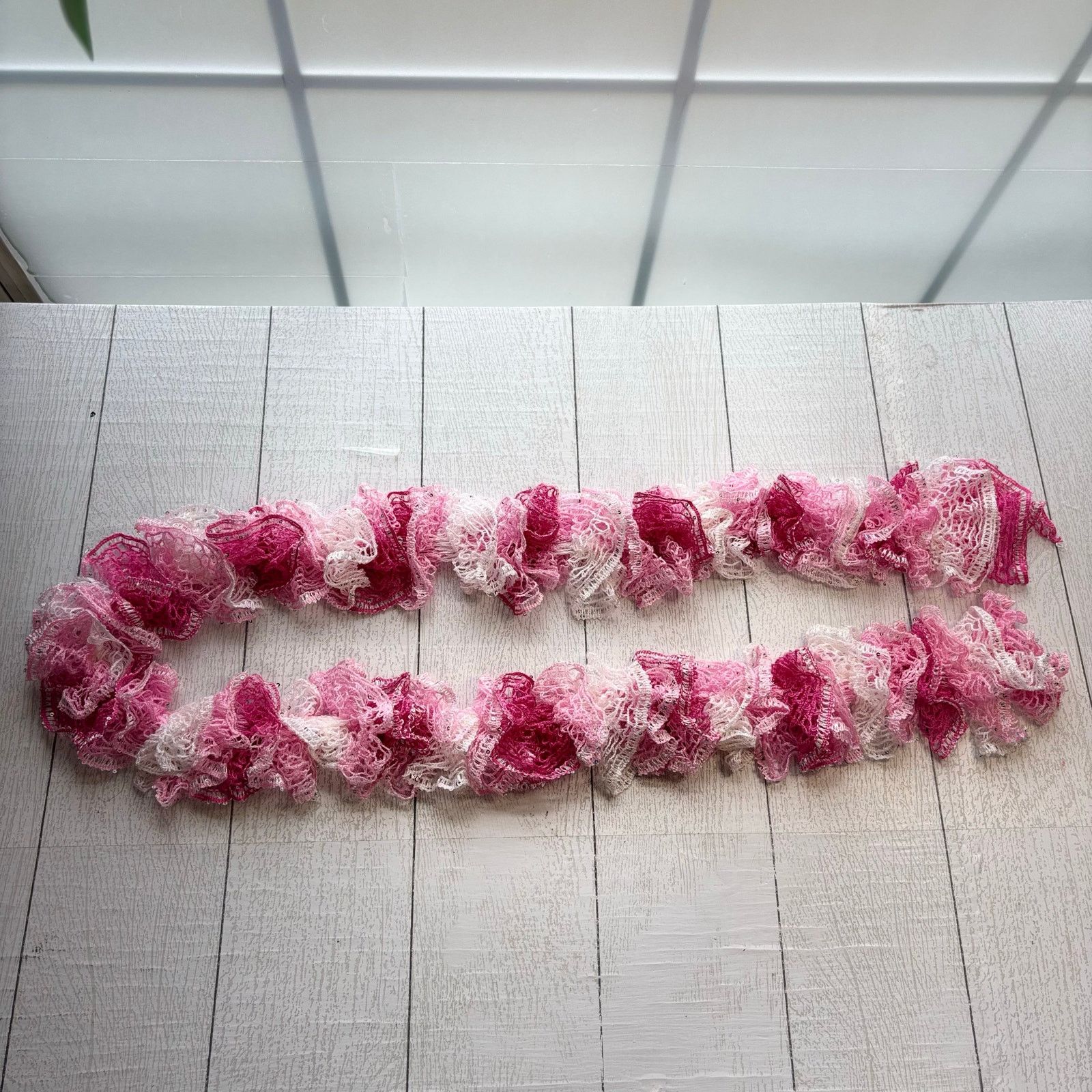 Handmade Handmade Crocheted Ruffle Scarf In Shades Of Pink And White Size ONE SIZE - 2 Thumbnail