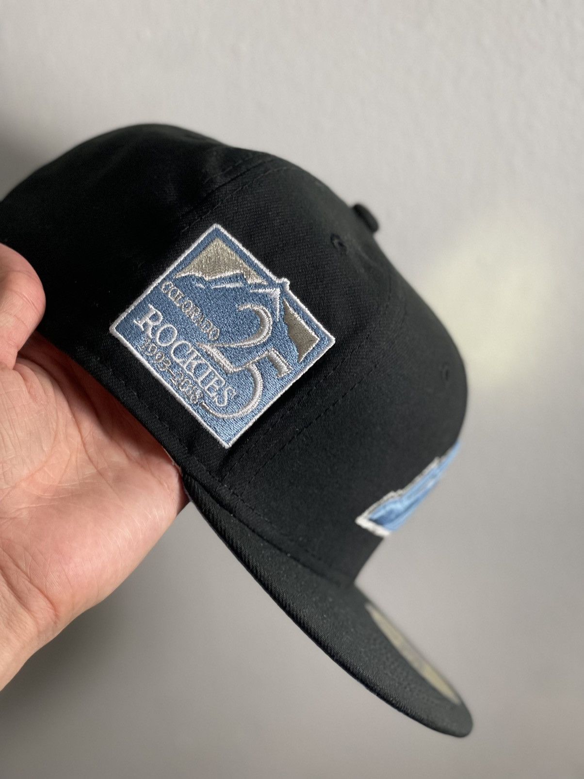 Hat Club × MLB × New Era 7 1/8 Hat Club Exclusive New Era “Icy” Colorado Rockies Size ONE SIZE - 2 Thumbnail