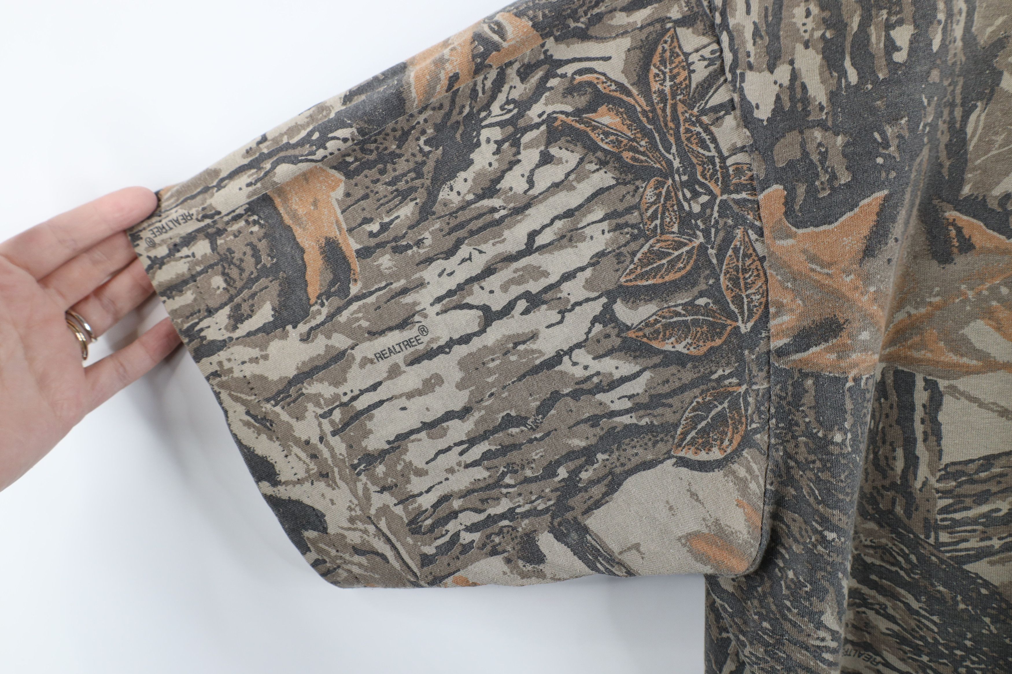 Vintage Vintage 90s Streetwear Camouflage Pocket T-Shirt USA Size US XXL / EU 58 / 5 - 7 Thumbnail