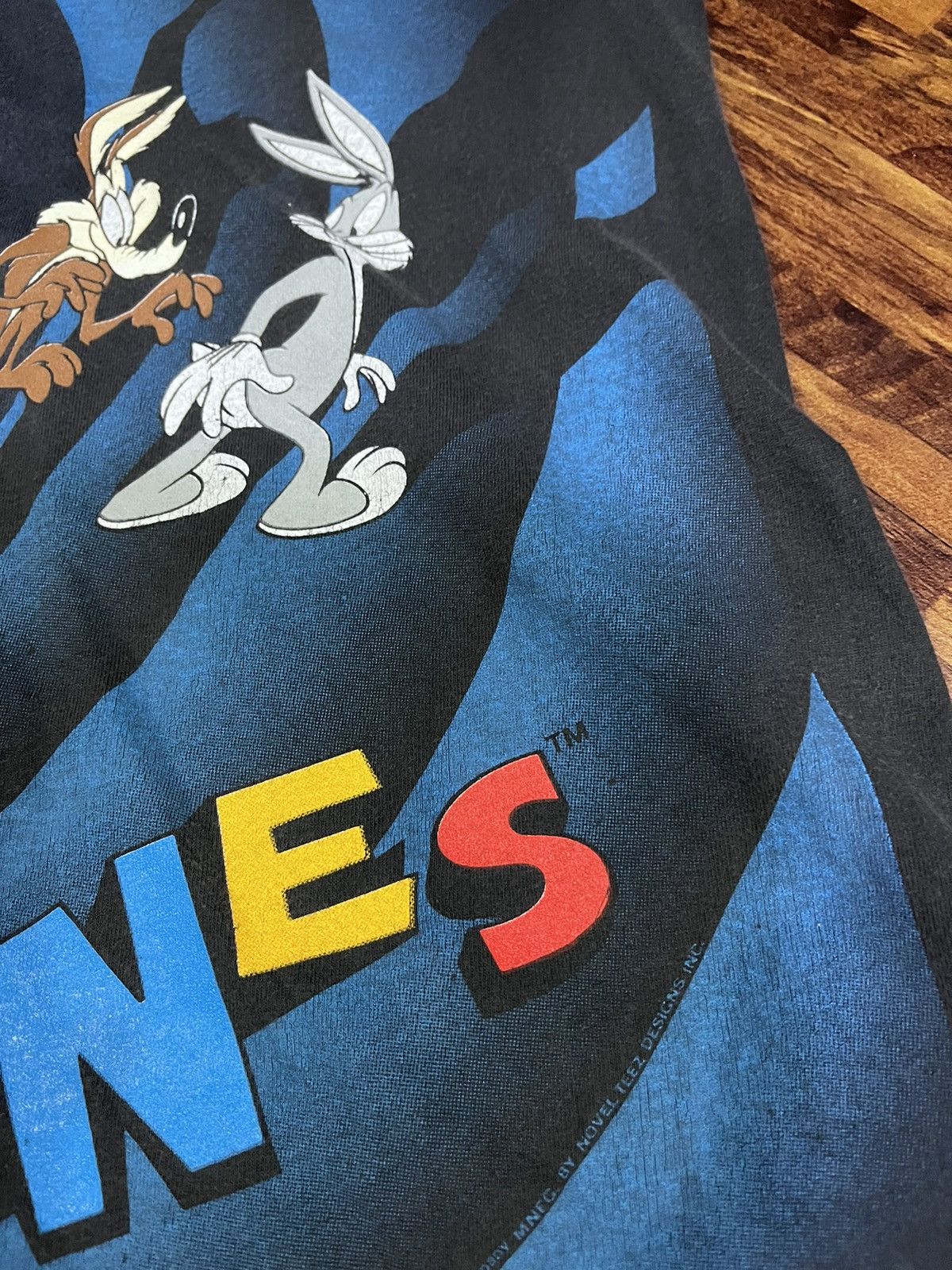 Vintage Vintage Looney Tunes Squad Shadow 1993 Size US L / EU 52-54 / 3 - 4 Thumbnail