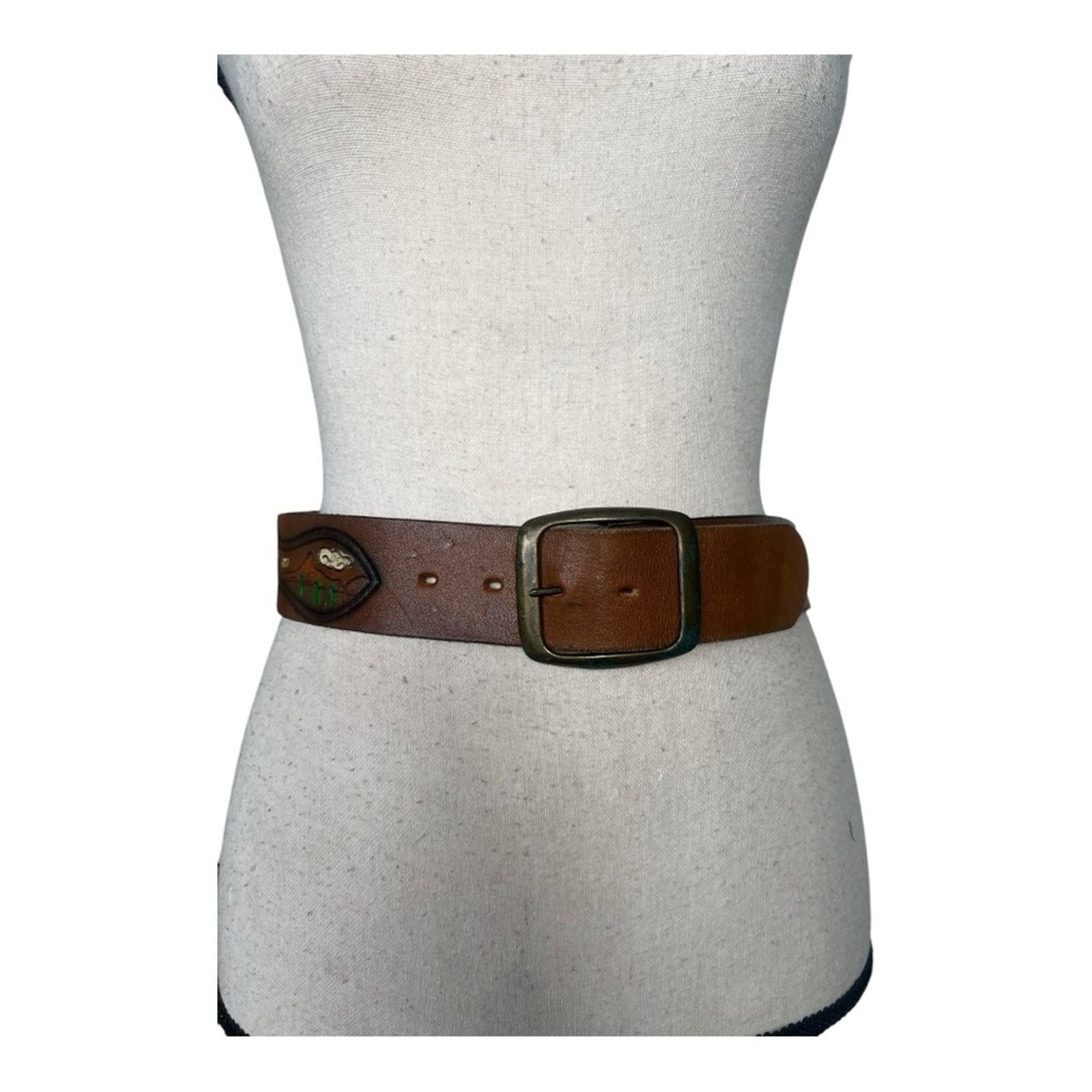 Vintage Artisan Brown Cowhide Leather Belt Textured Surface Design Size ONE SIZE - 6 Thumbnail