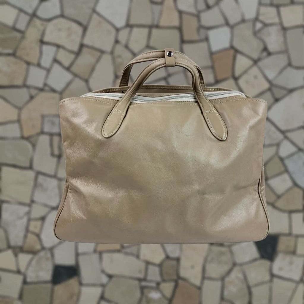 Vintage VINTAGE Leather Duffle Bag Women's Travel Purse Satchel with Key Beige Size ONE SIZE - 1 Thumbnail