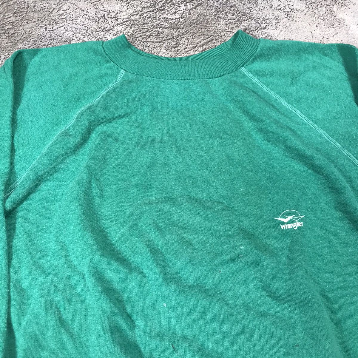 Vintage Vintage 90s Green Crewneck Sweatshirt Streetwear Thrashed M Size US M / EU 48-50 / 2 - 3 Thumbnail