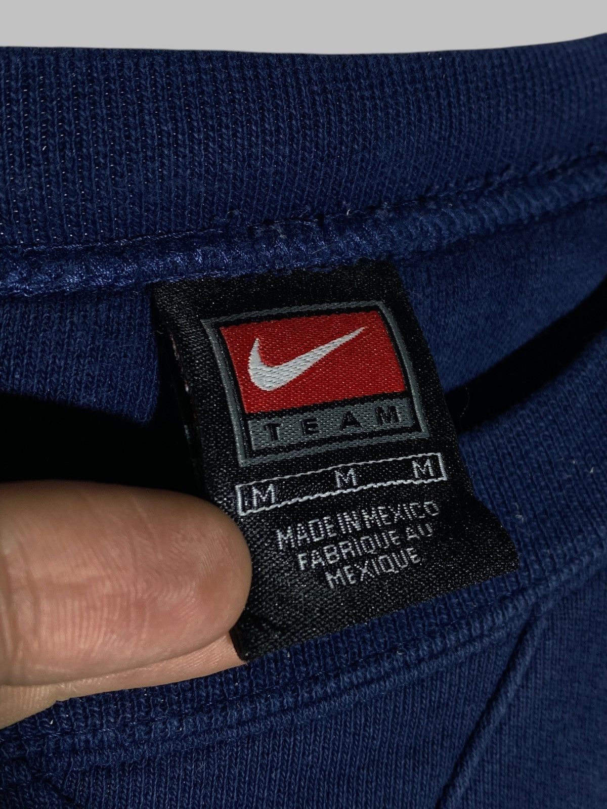 Nike 🔥 VINTAGE 00s NIKE CAROLINA SWOOSH CREWNECK SWEATSHIRT RARE Size US M / EU 48-50 / 2 - 12 Thumbnail