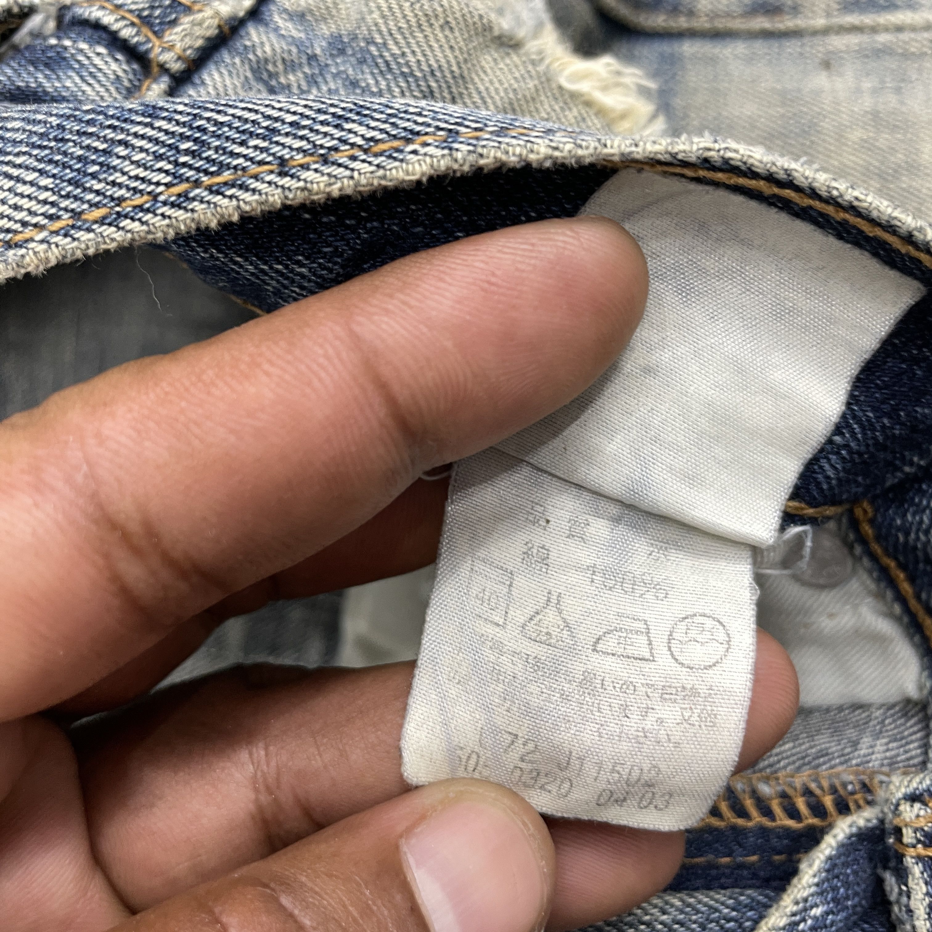 Levi's × Vintage Vintage Levi's 505 Faded Distressed Jeans - WC329 Size US 30 / EU 46 - 10 Thumbnail