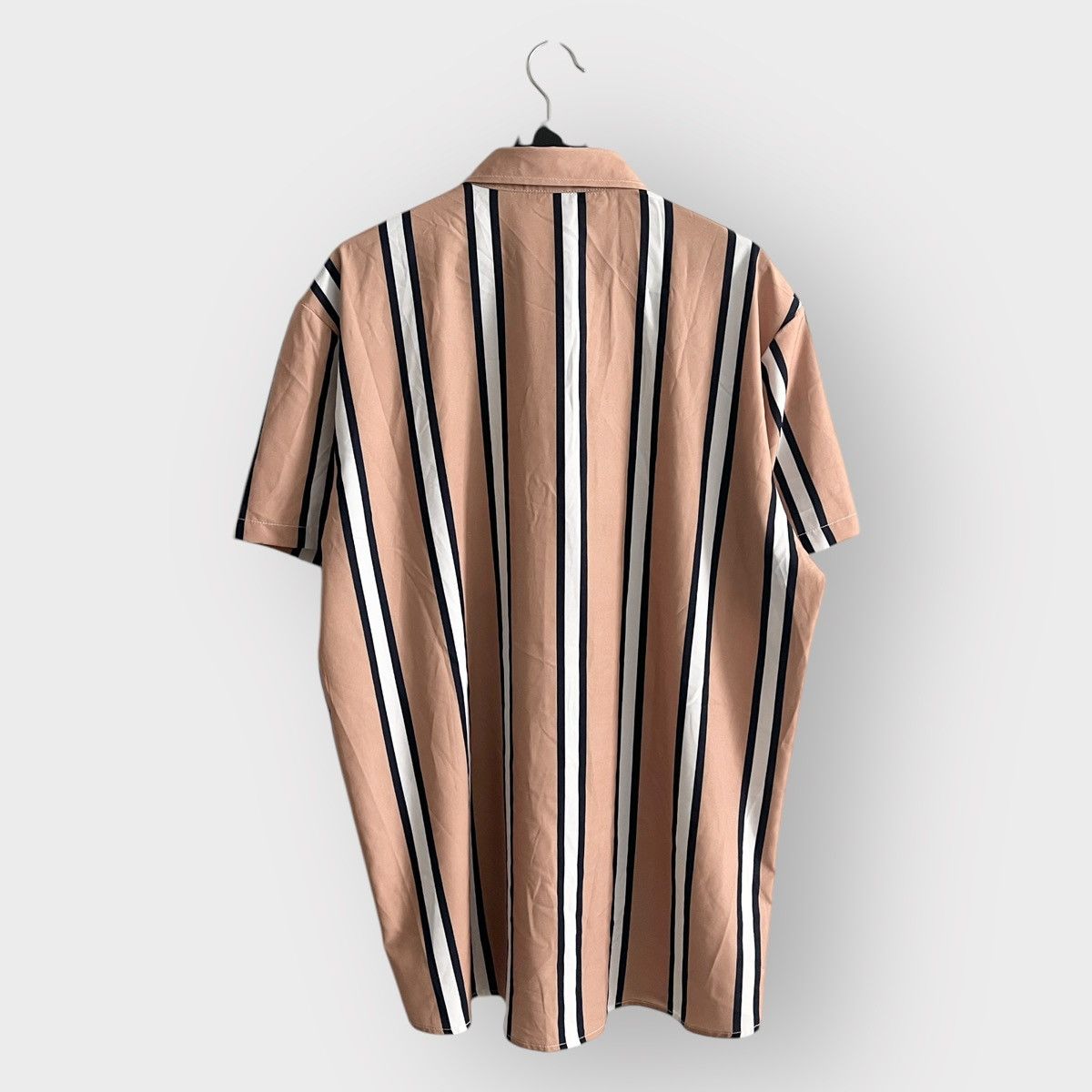 Shein STEAL! Shein Strip Short Sleeves Shirt (2XL) Size US XXL / EU 58 / 5 - 2 Thumbnail