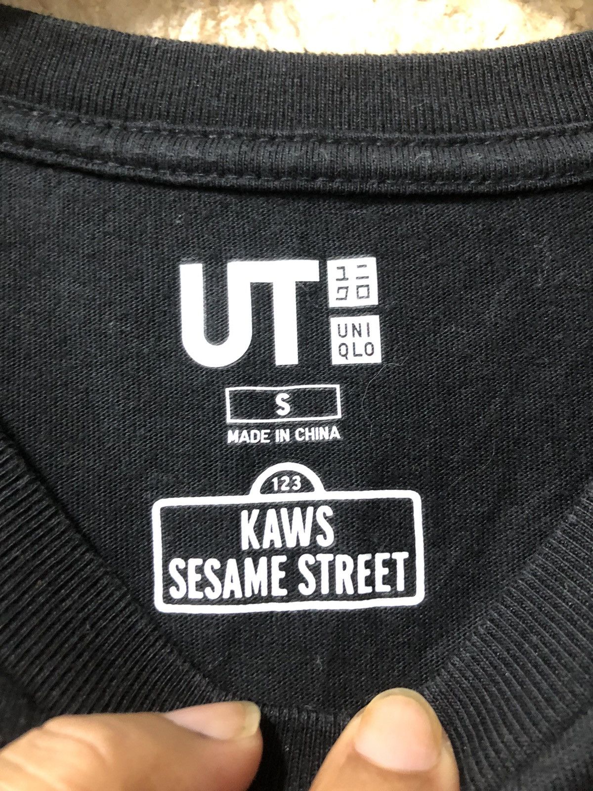 Japanese Brand × Kaws × Uniqlo Uniqlo X Kaws Sesame Street Tee Size US S / EU 44-46 / 1 - 2 Thumbnail