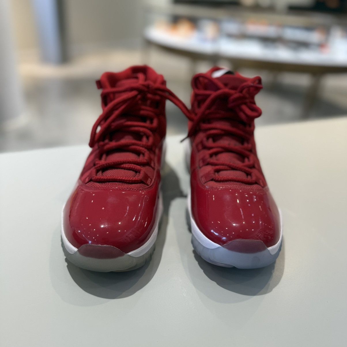 Nike Air Jordan 11 Retro Win Like 96 Size US 9.5 / EU 42-43 - 4 Thumbnail