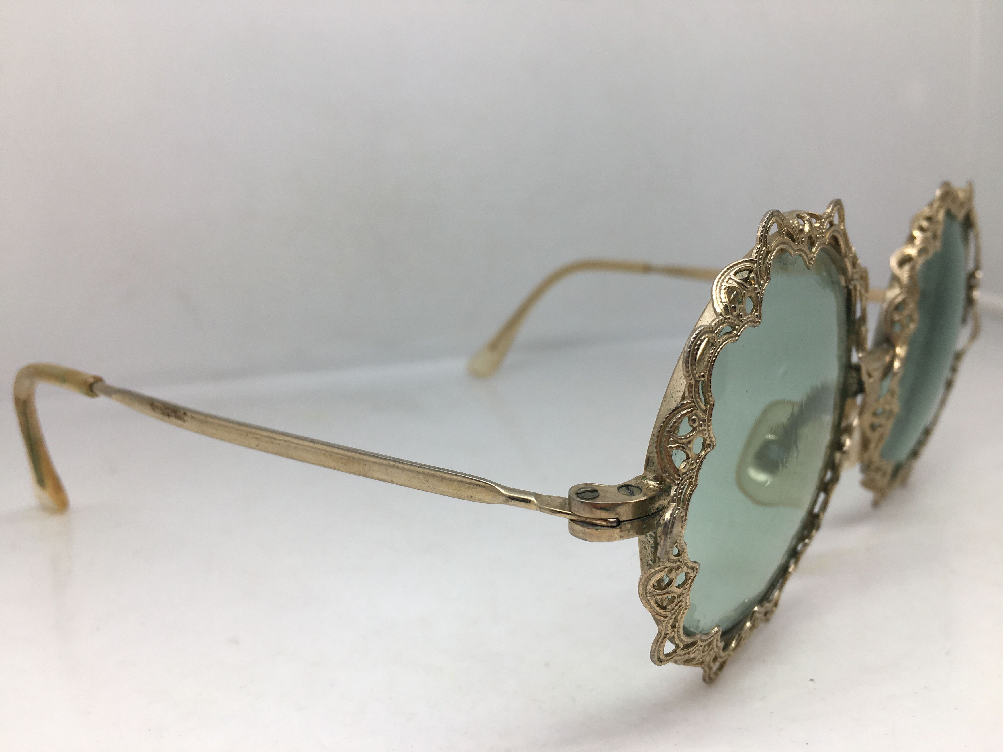 Vintage '66 MOD ROCOCO en oro OCCHIALI DA SOLE ITALIA Size ONE SIZE - 2 Thumbnail