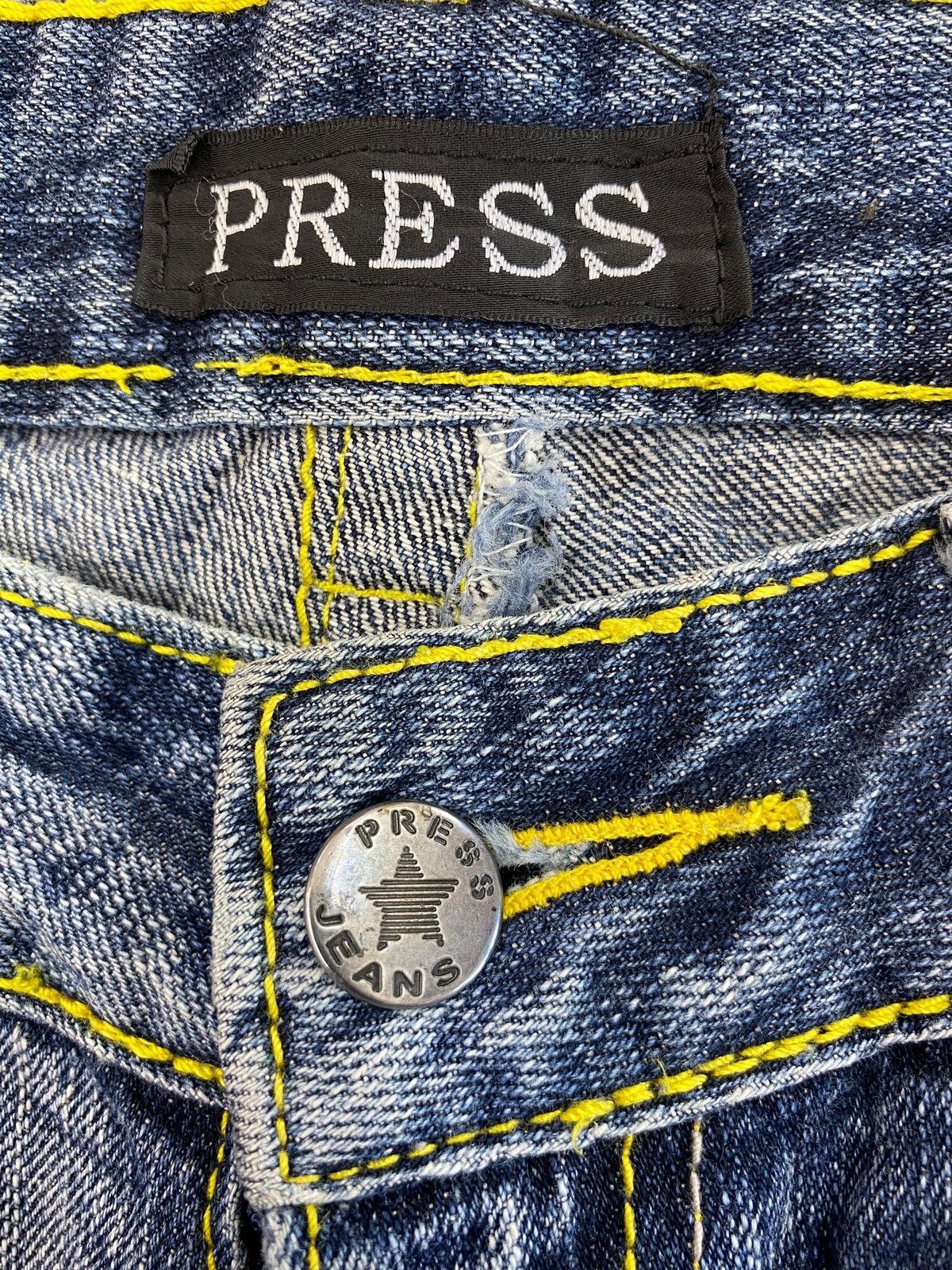 Japanese Brand Japanese Brand Asid Wash Ripped Style Flare Jeans Size US 30 / EU 46 - 9 Thumbnail