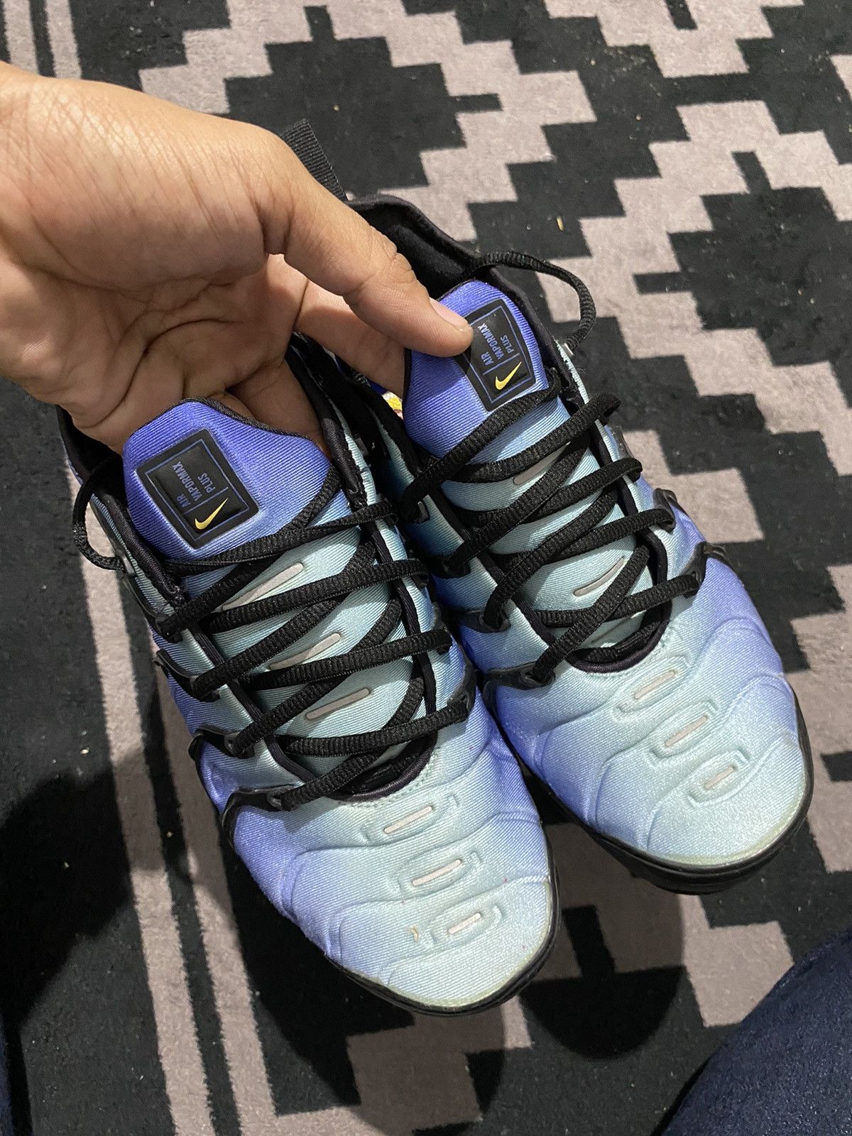 Nike 2000s Nike air vapormax plus blue obsidian sneakers Size US 7 / EU 40 - 3 Thumbnail