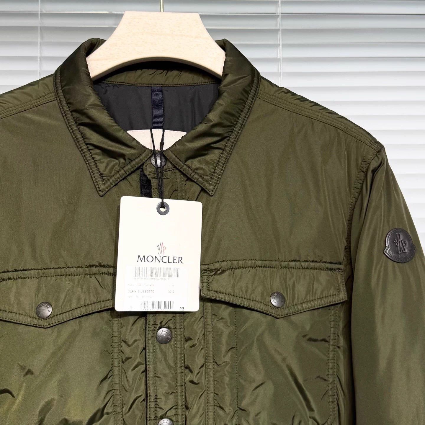 Moncler Moncler 3 Green Lightweight Down Jacket Logo Snap Collar Size US L / EU 52-54 / 3 - 3 Thumbnail
