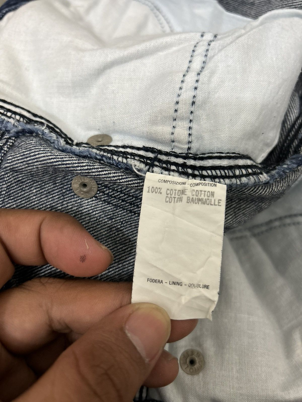 Gucci Gucci Embroidery Logo Back Pocket Jeans Size US 27 - 18 Thumbnail