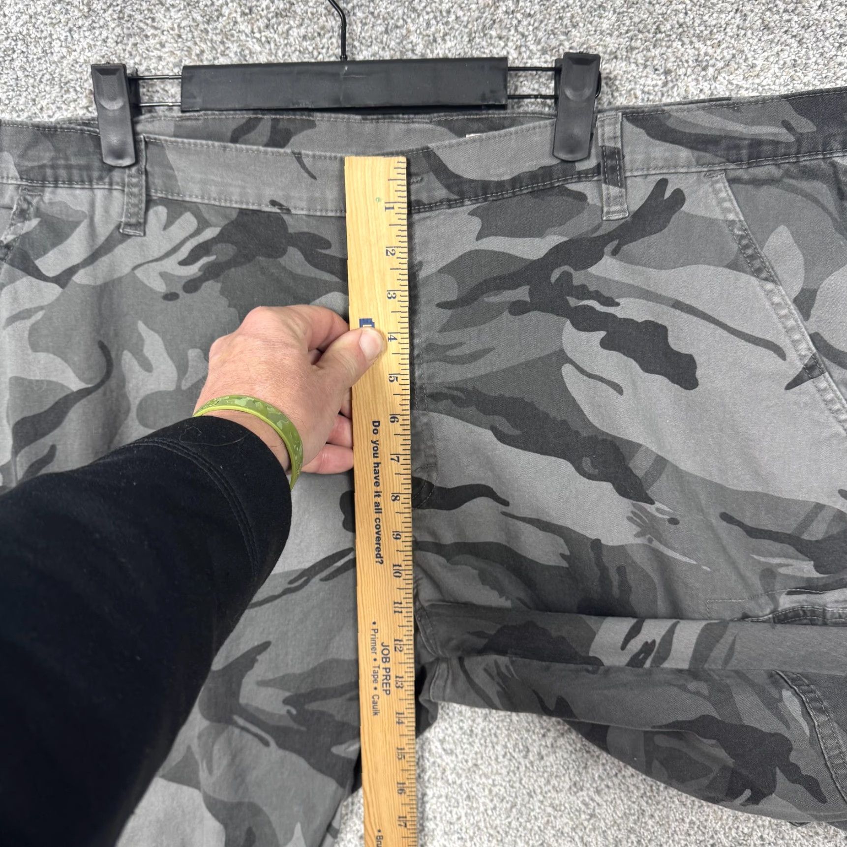 Wrangler Wrangler Cargo Pants Mens Regular Taper Gray Camouflage Cotton Spandex 43x28.5 Army Casual Workwear Cargo Pockets Zip Front Button Closure Size US 42 / EU 58 - 6 Thumbnail