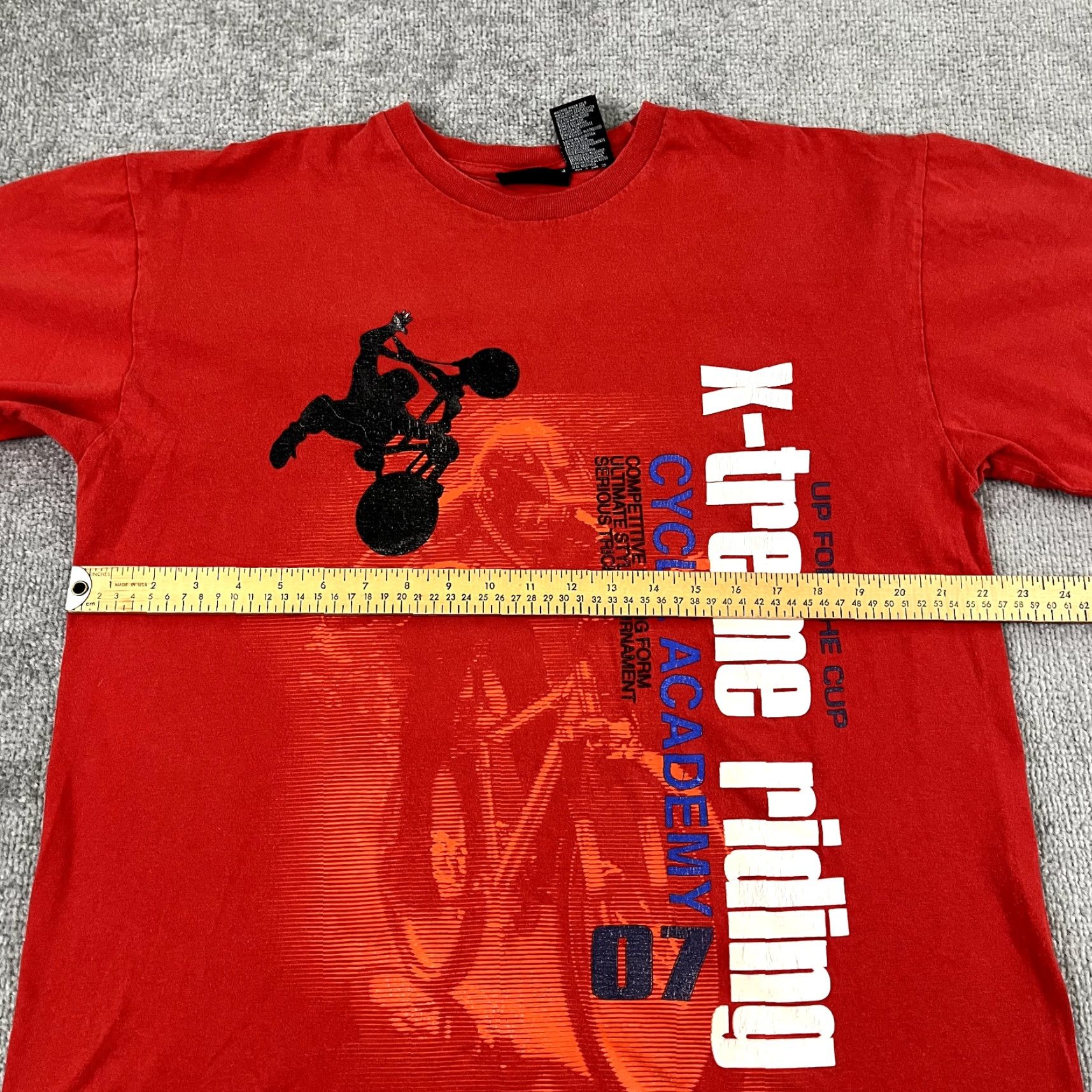 Vintage VINTAGE No Boundaries T-Shirt Men Medium Graphic Print BMX Cycle Academy 2000s Y2K Size US M / EU 48-50 / 2 - 6 Thumbnail