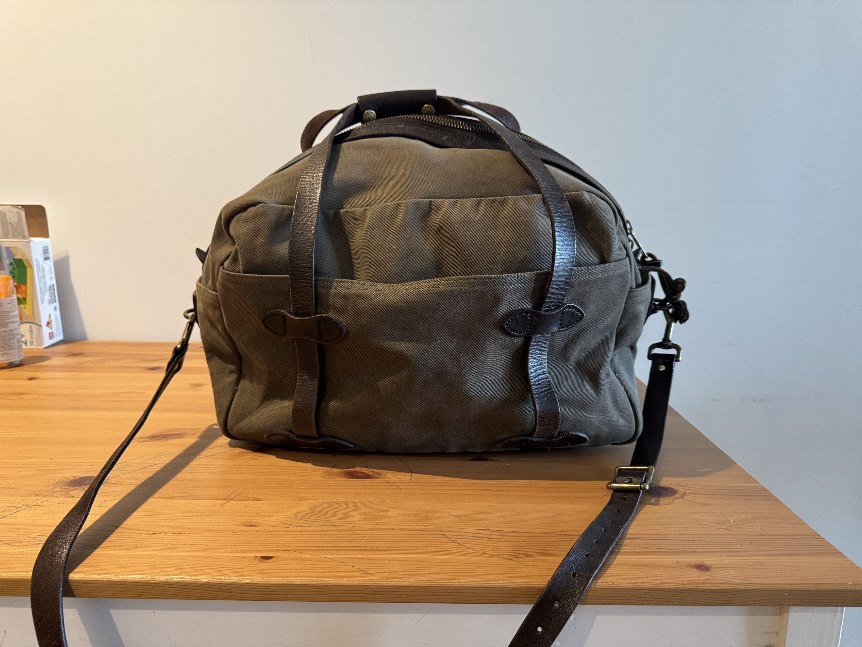 Filson Filson Leather Duffle Bag, Green / Olive - 70246 Size ONE SIZE - 1 Thumbnail