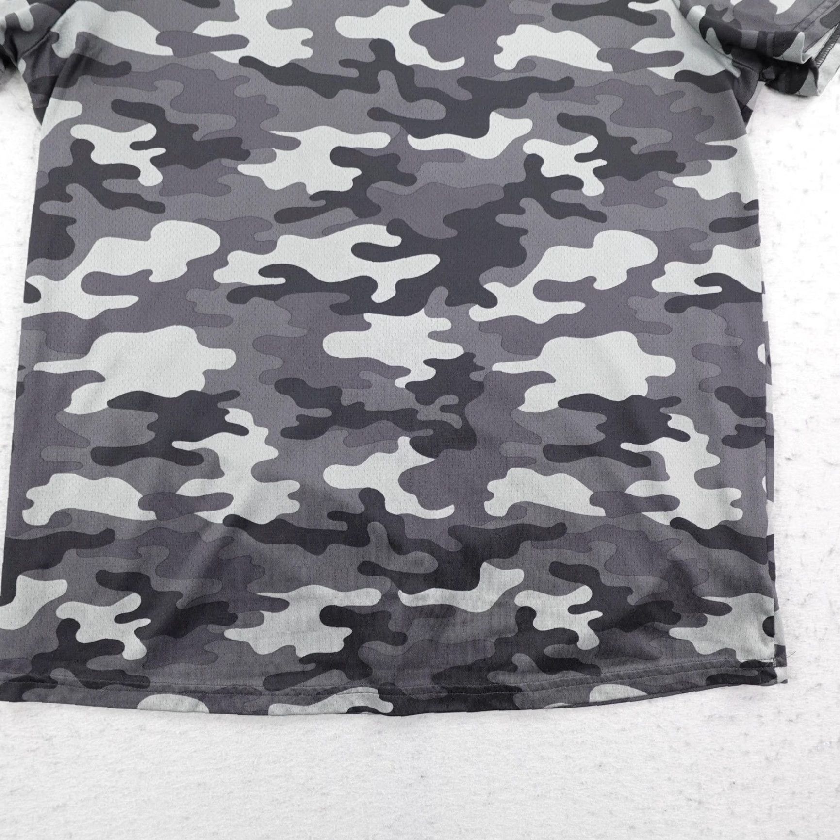 Gymshark Gymshark Shirt Mens M Gray Camo Performance Athletic Workout Gym Training Shirt Size US M / EU 48-50 / 2 - 4 Thumbnail