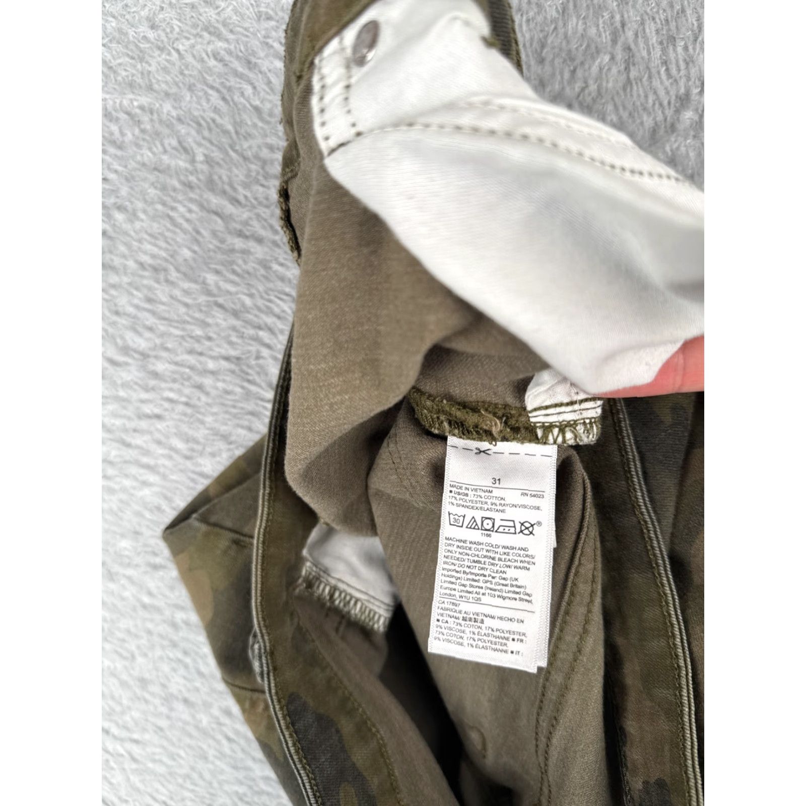Gap GAP Jeans Womens 31 Green Denim Camo Legging Tapered Mid Rise Cotton Blend 31x26 Jeans Size 24" / US 00 / IT 34 - 7 Thumbnail
