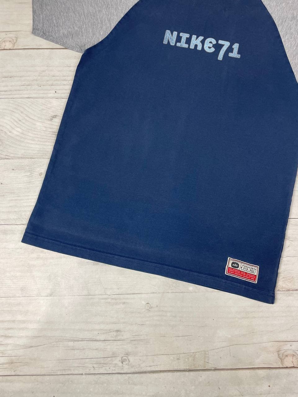 Nike Vintage Nike 71 T Shirt 00s Big Logo Size US L / EU 52-54 / 3 - 3 Thumbnail