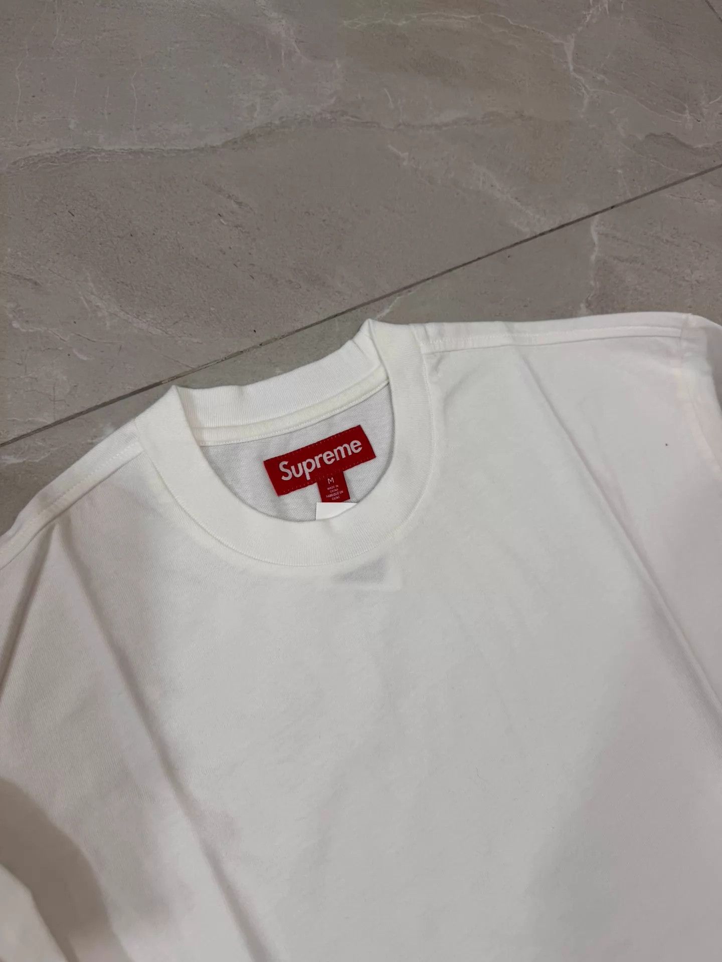 Supreme Supreme SS26 WEEK1 Cracked LS Tee Washed White M Size US M / EU 48-50 / 2 - 3 Thumbnail