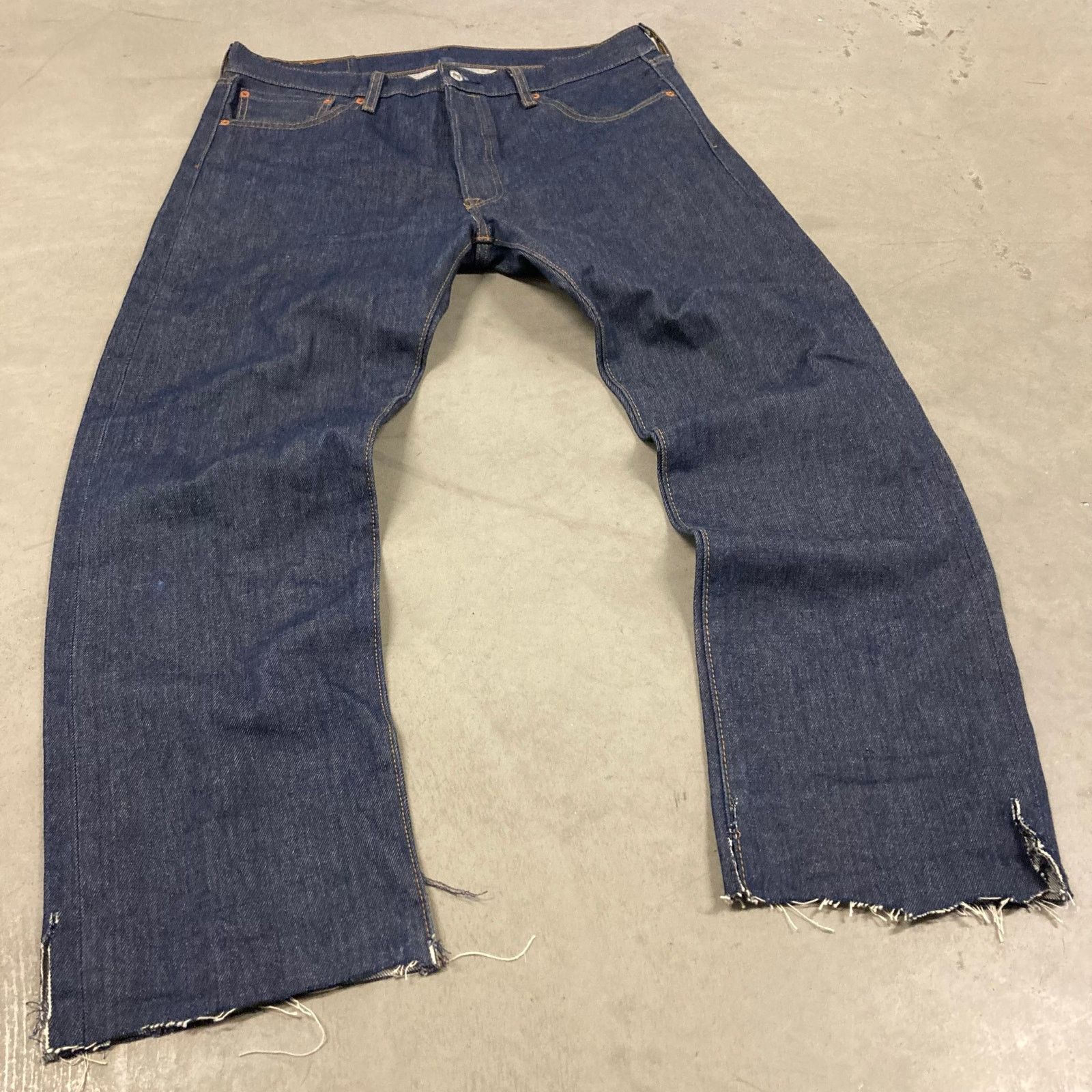 Levi's × Vintage Y2K Levi’s 501 cutoff button fly Jeans 35x29 Size US 35 - 1 Thumbnail
