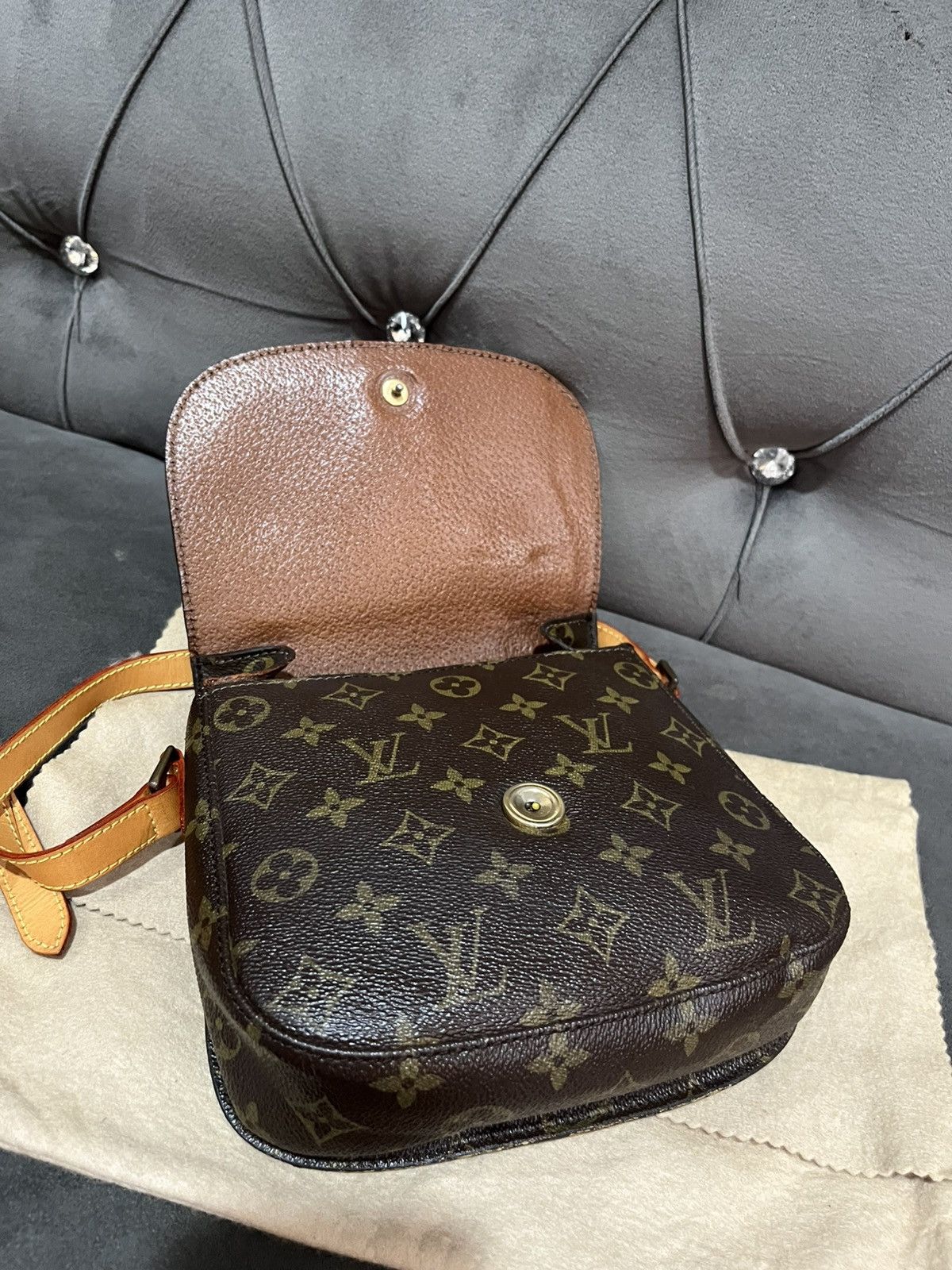 Louis Vuitton Authentic Louis Vuitton Saint Cloud Brown Shoulder Bag Size ONE SIZE - 10 Thumbnail