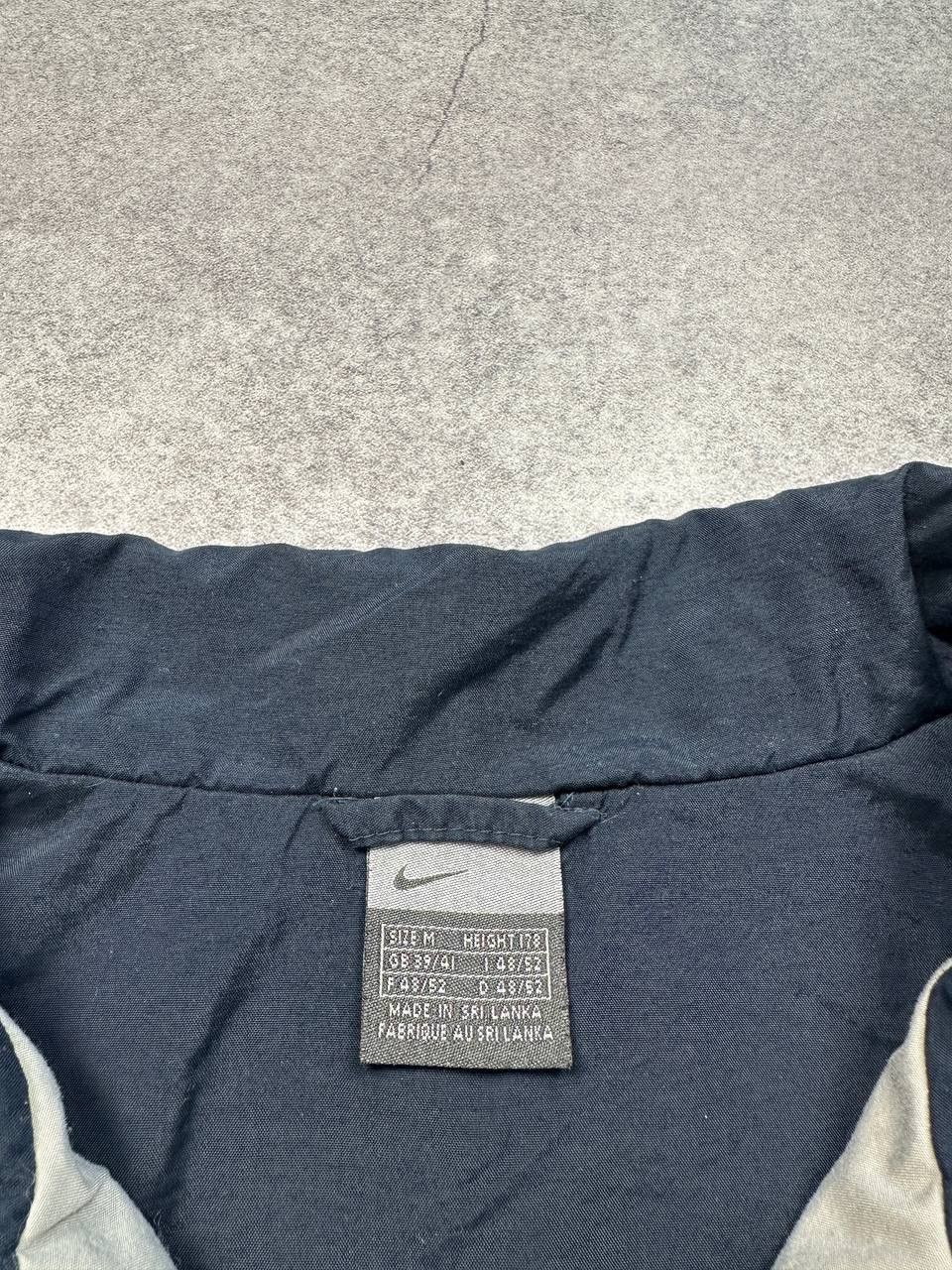 Nike Vintage Nike Nylon Track Jacket, Size M – Classic Sportswer Size US M / EU 48-50 / 2 - 5 Thumbnail