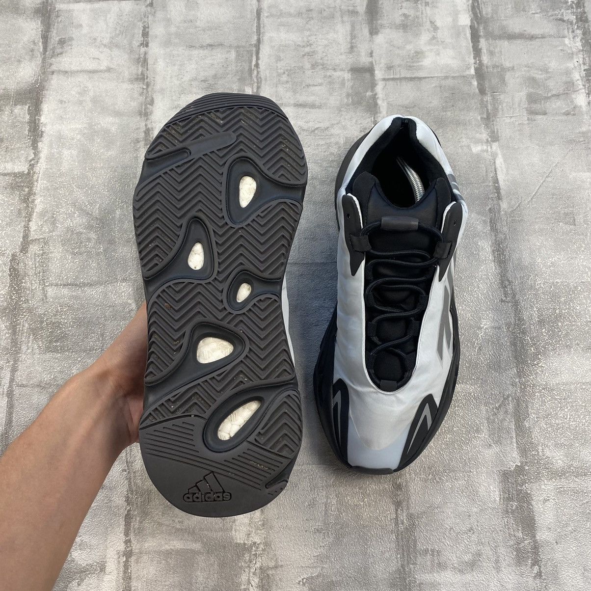 Adidas Adidas Yeezy Boost 700 MNVN Blue Tint 9.5 Us Size US 9.5 / EU 42-43 - 5 Thumbnail