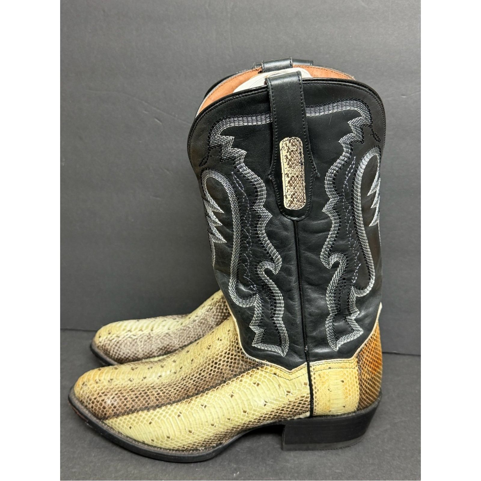 Dan Post Dan Post Exotic Python Men Size 9.5 D Snakeskin Cowboy Boots Size US 9.5 / EU 42-43 - 2 Thumbnail