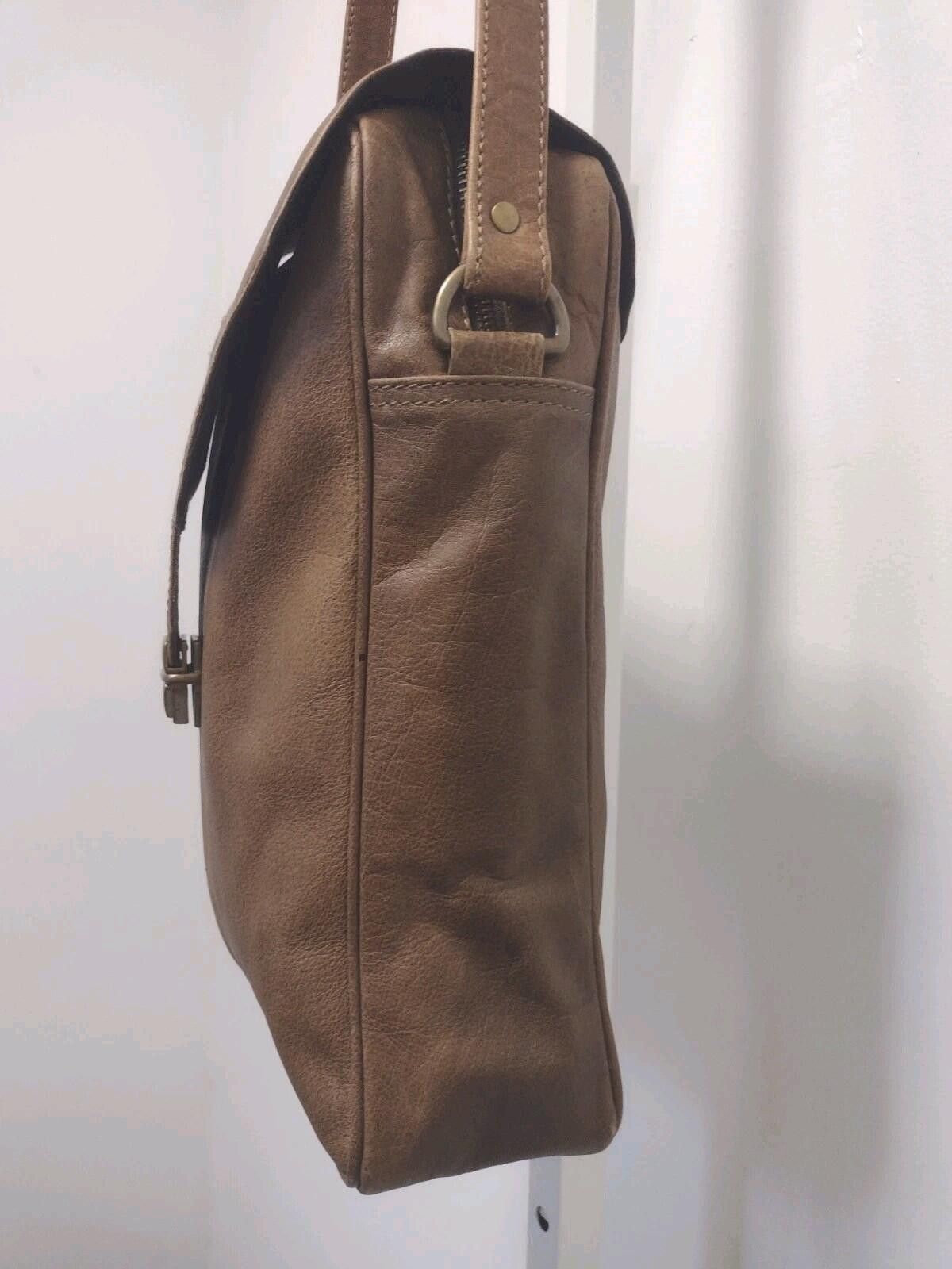 The Unbranded Brand VTG Leather Document Satchel Bag Push Lock Adjustable Strap Size ONE SIZE - 3 Thumbnail