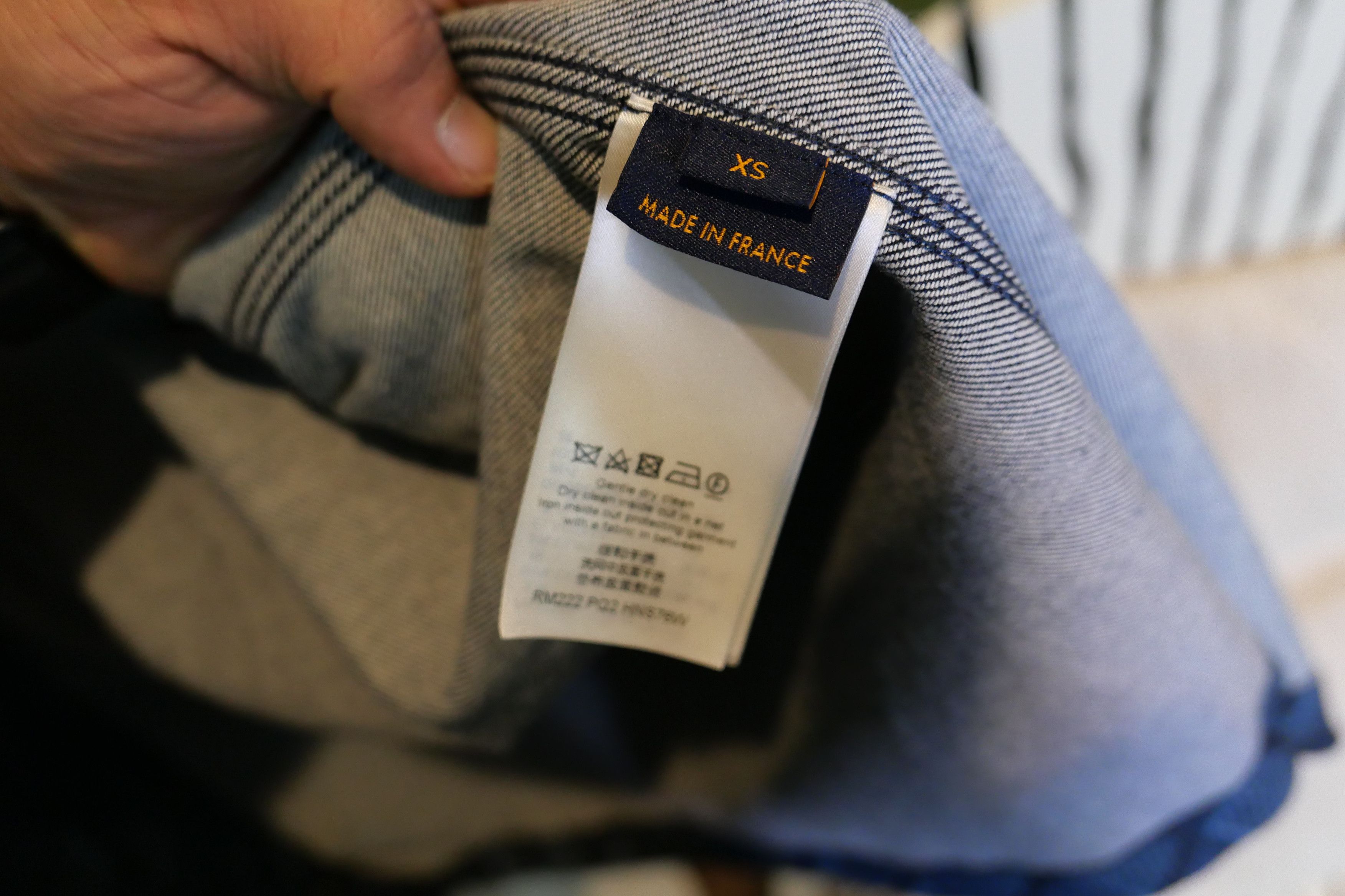 Louis Vuitton Louis Vuitton Casual Denim Shirt Size US XS / EU 42 / 0 - 3 Thumbnail