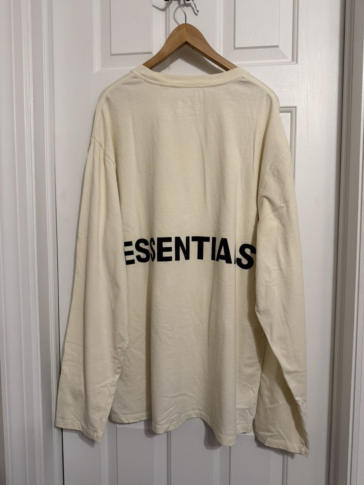 Essentials OG Black Letter L/S Tee Size US XL / EU 56 / 4 - 1 Thumbnail