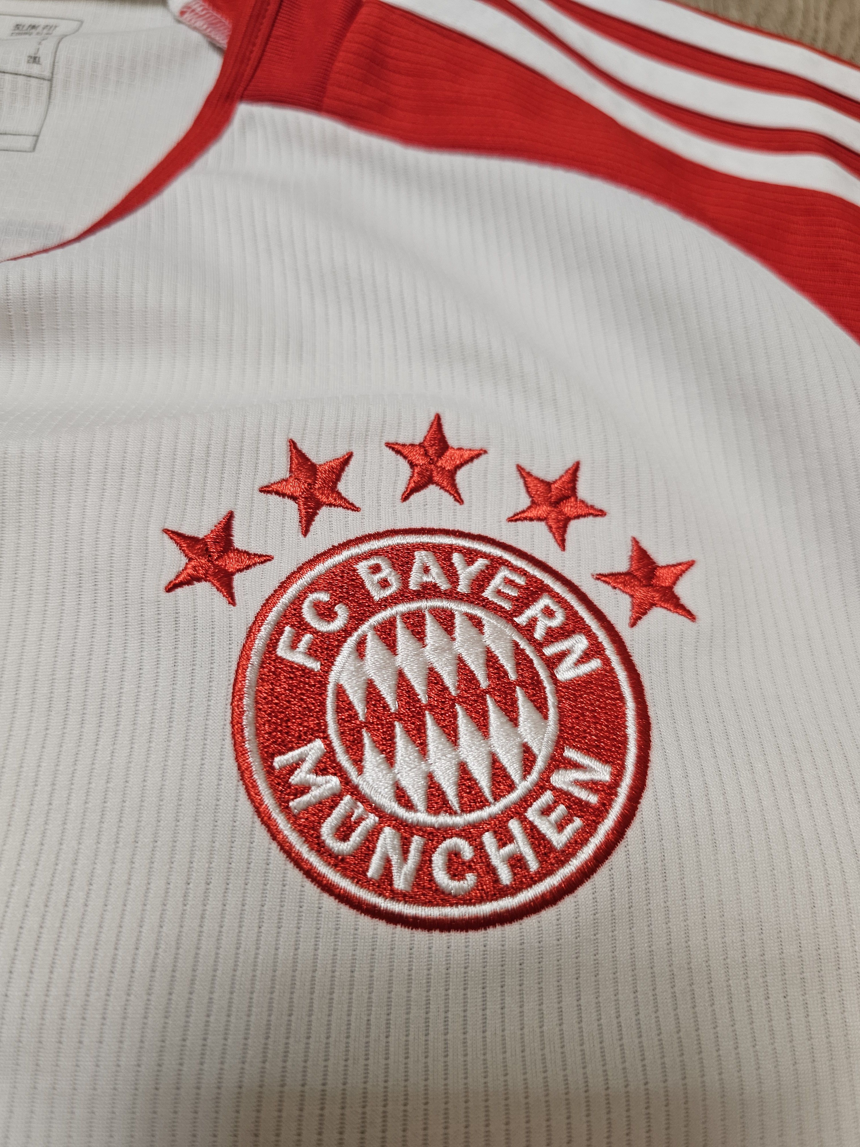 Adidas BAYERN MUNICH 2023 2024 HOME SANE FOOTBALL SOCCER JERSEY Size US L / EU 52-54 / 3 - 4 Thumbnail