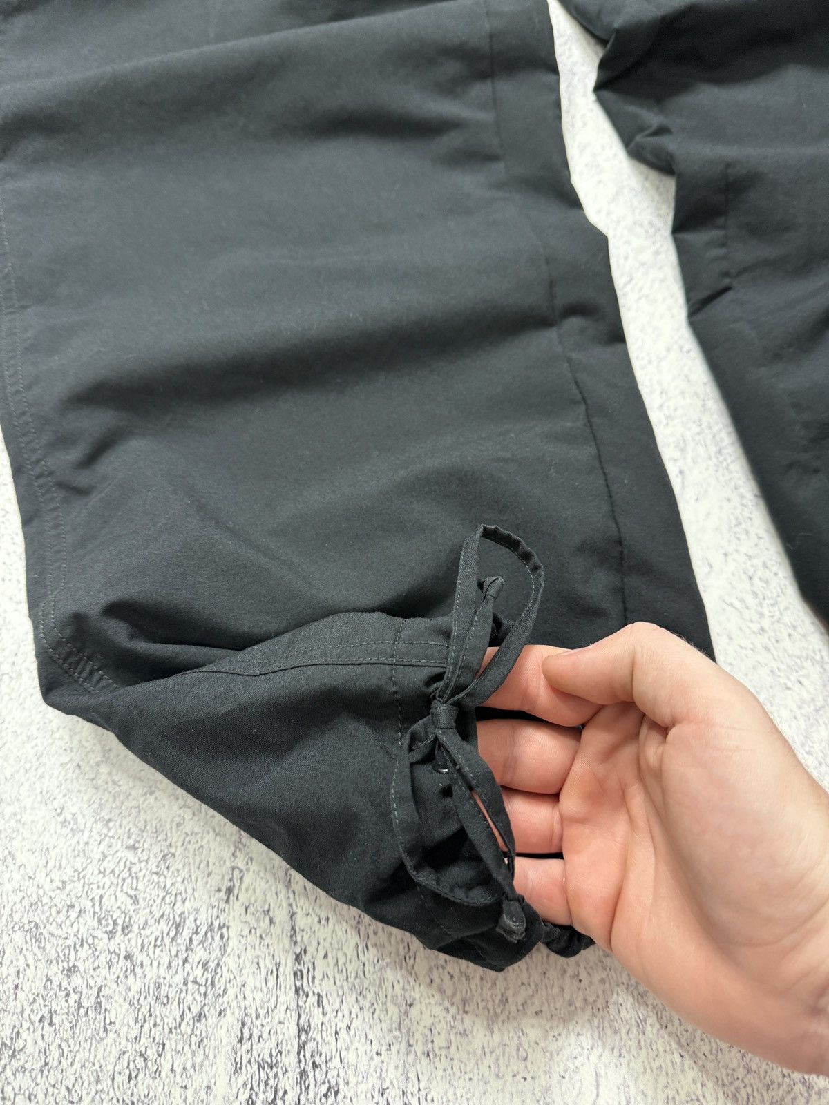 Nike Vintage Nike Swoosh Baggy Parachute Track Pants Size XL Size US 36 / EU 52 - 4 Thumbnail