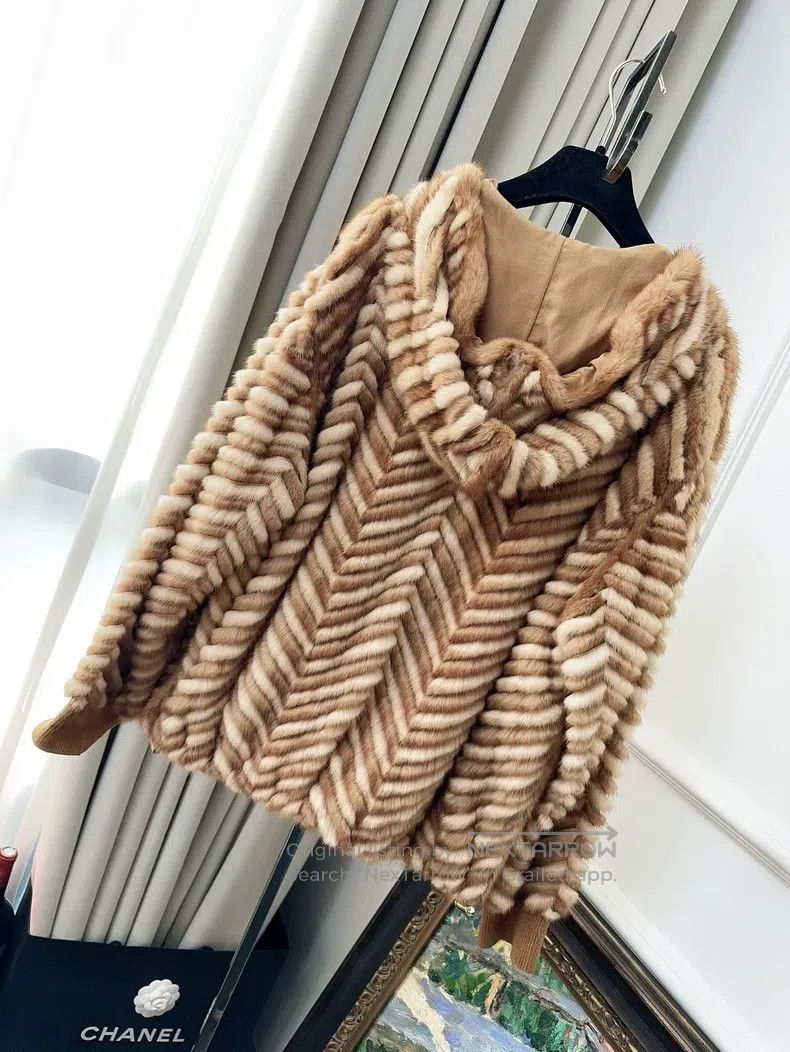 Fendi Fendi Brown and khaki color V-neck fur-trimmed coat Size XXS / US 00 / IT 34 - 2 Thumbnail