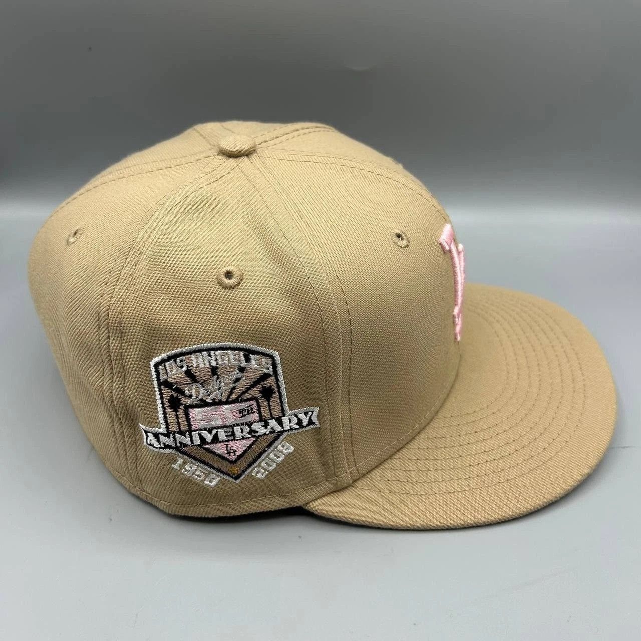New Era Los Angeles LA Angels Hat Men 7 1/4 Beige Pink MLB Fitted Size ONE SIZE - 4 Thumbnail
