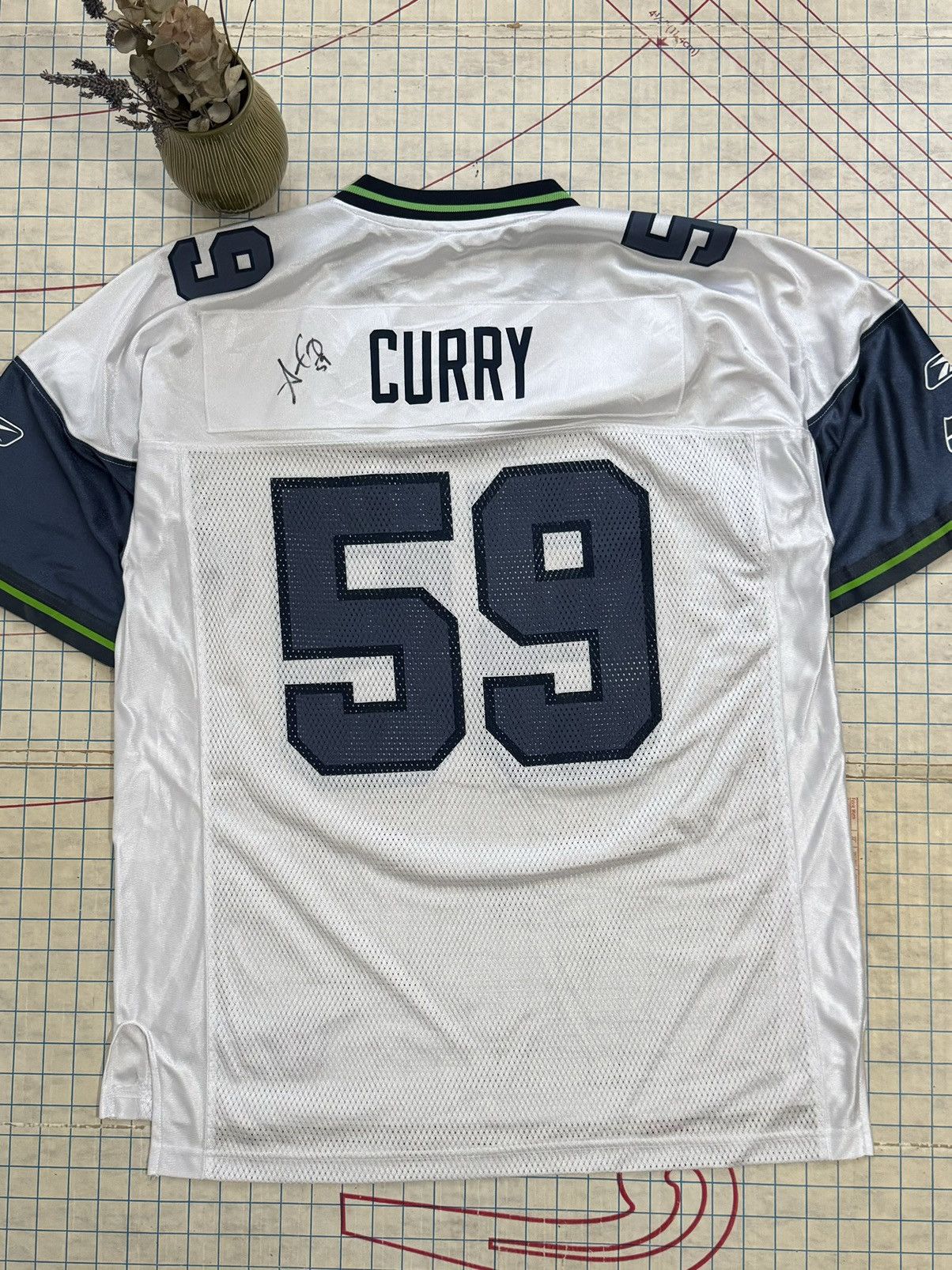 NFL × Reebok × Vintage Reebok Seattle Seahawks Signed Aaron Curry Jersey White Larg Size US L / EU 52-54 / 3 - 12 Thumbnail