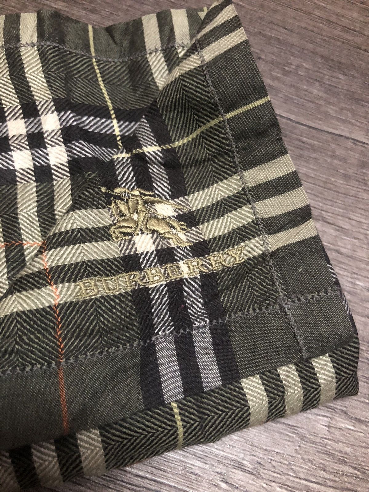 Burberry × Vintage BURBERRY HANDKERCHIEF 8x8" INCHES Size ONE SIZE - 3 Thumbnail