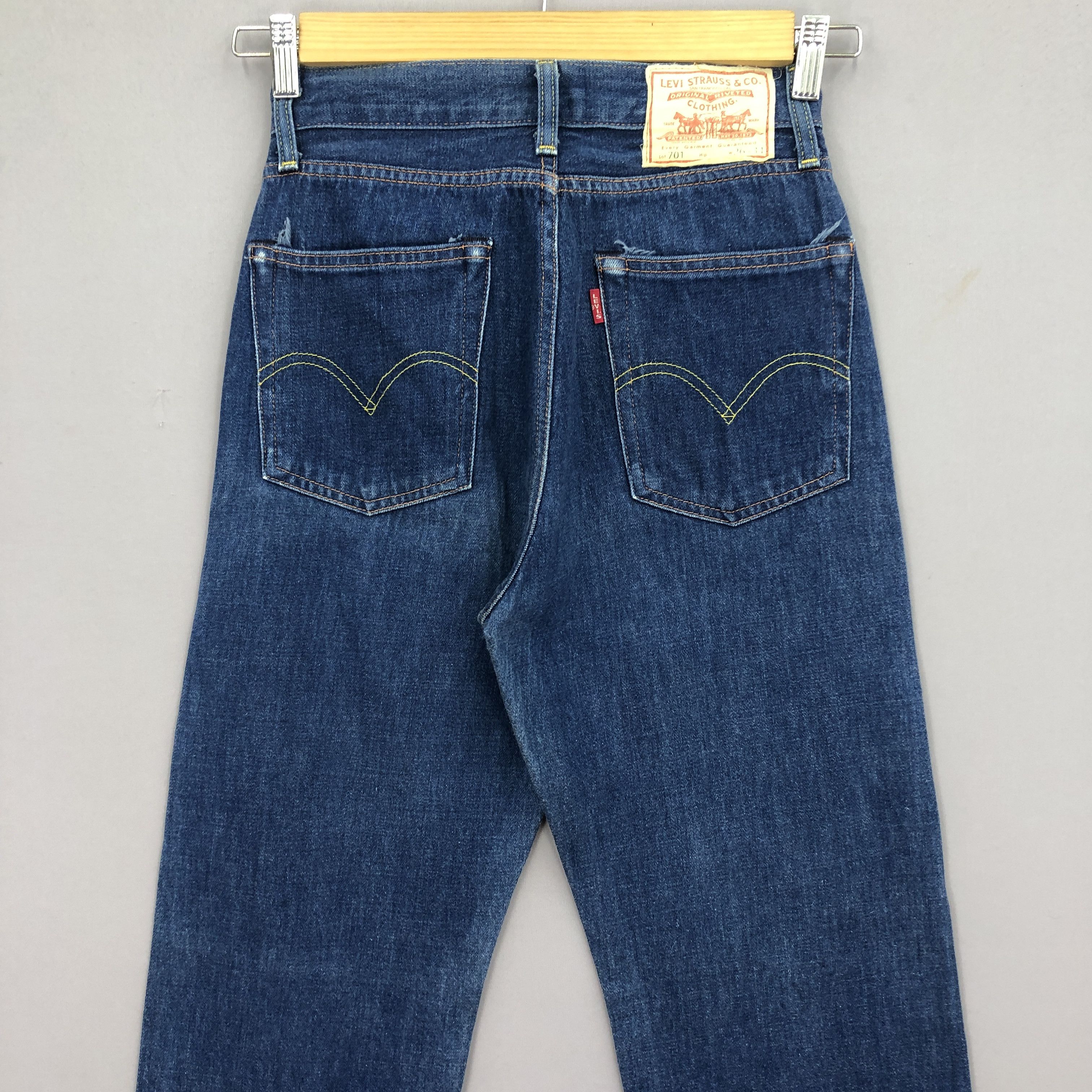 Levi's Vintage Levis 701 Selvedge Jeans Levi's Redline Denim Size 24" / US 00 / IT 34 - 4 Thumbnail