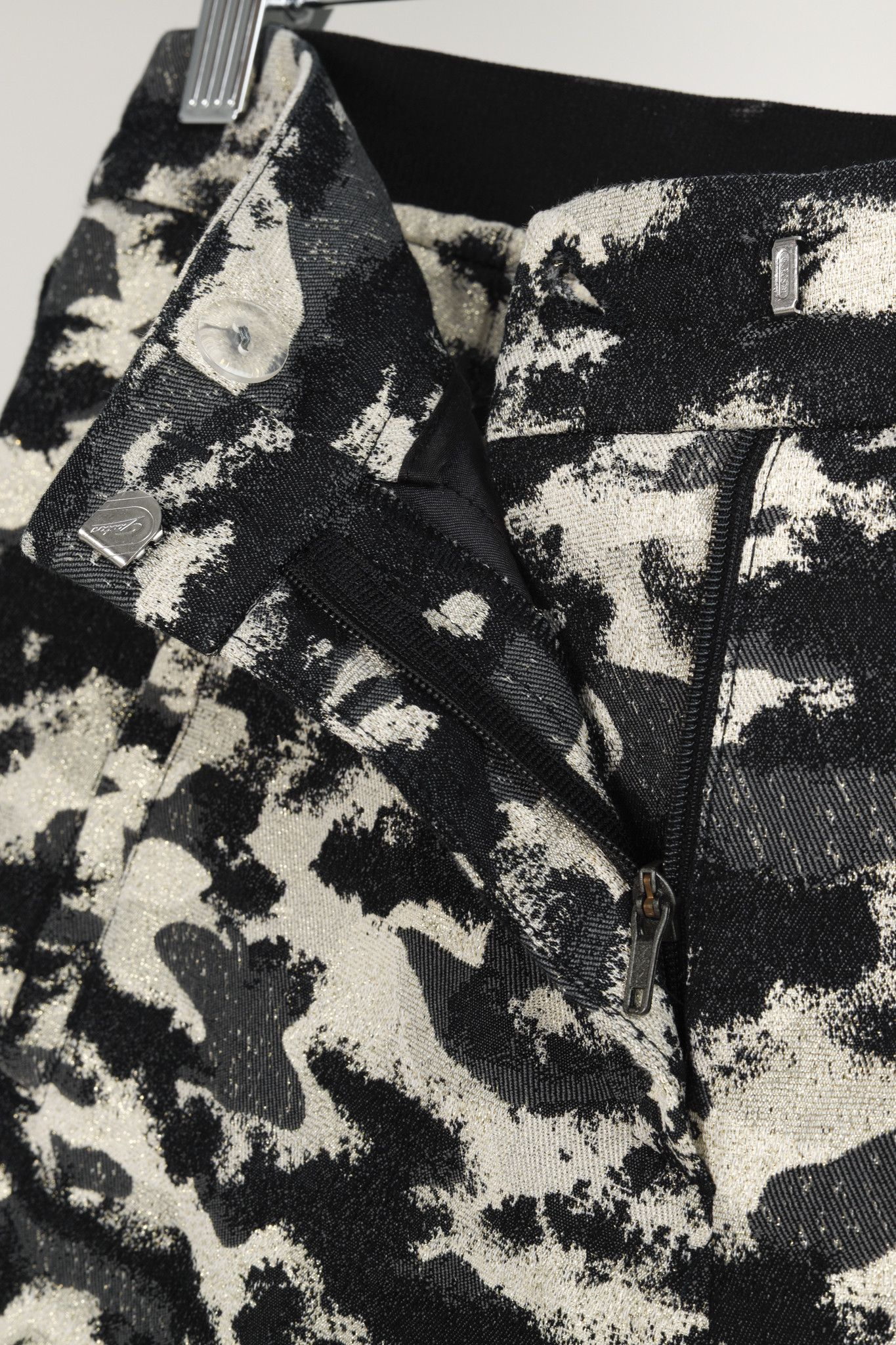 Luisa Cerano Luisa Cerano Champagne Metallic Camouflage Jacquard Pants Size 28" / US 6 / IT 42 - 9 Thumbnail