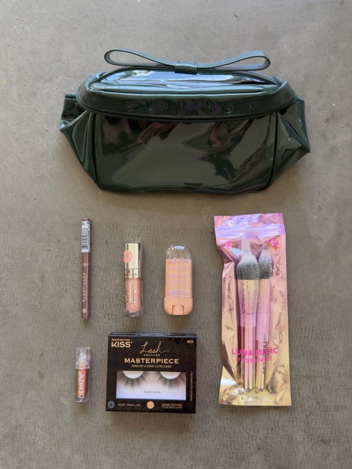 Other Makeup Bundle / Full Size Set 7pc w Cosmetic Bag / Green Size ONE SIZE - 2 Thumbnail