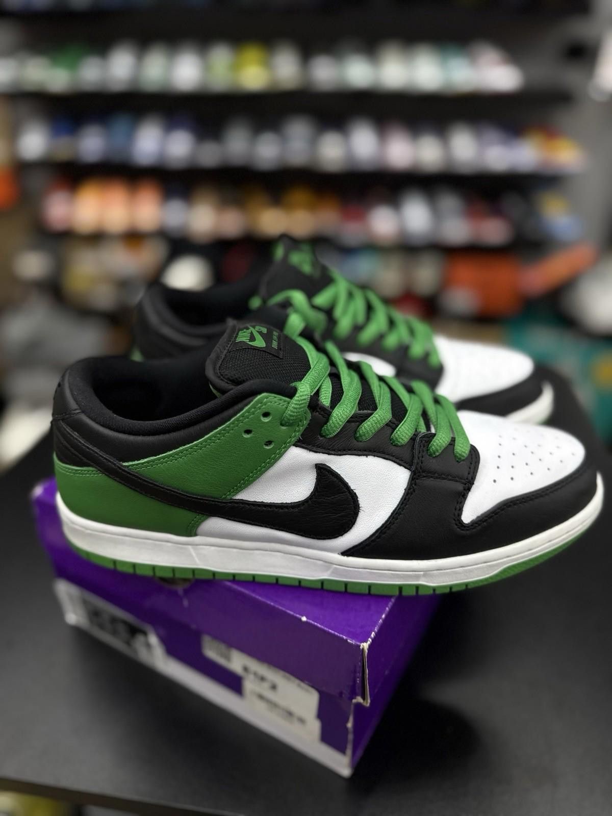 Nike Nike SB Dunk Low Green Black Toe BQ6817-302 Men Size 10 Size US 10 / EU 43 - 11 Thumbnail