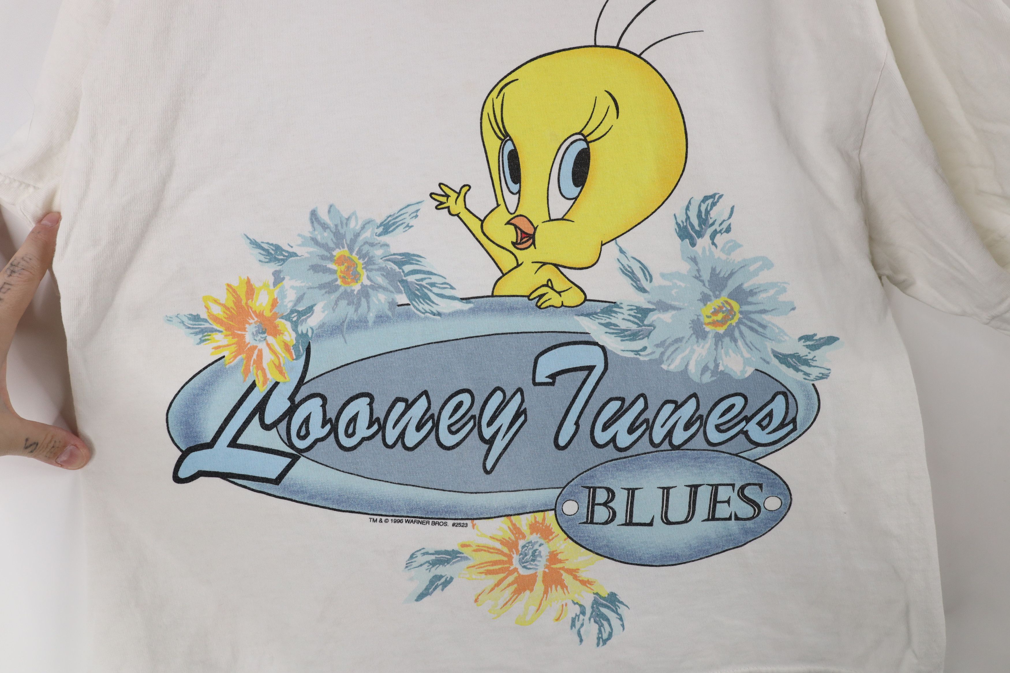 Vintage Vintage 90s Looney Tunes Spell Tweety Bird Flower T-Shirt Size L / US 10 / IT 46 - 4 Thumbnail