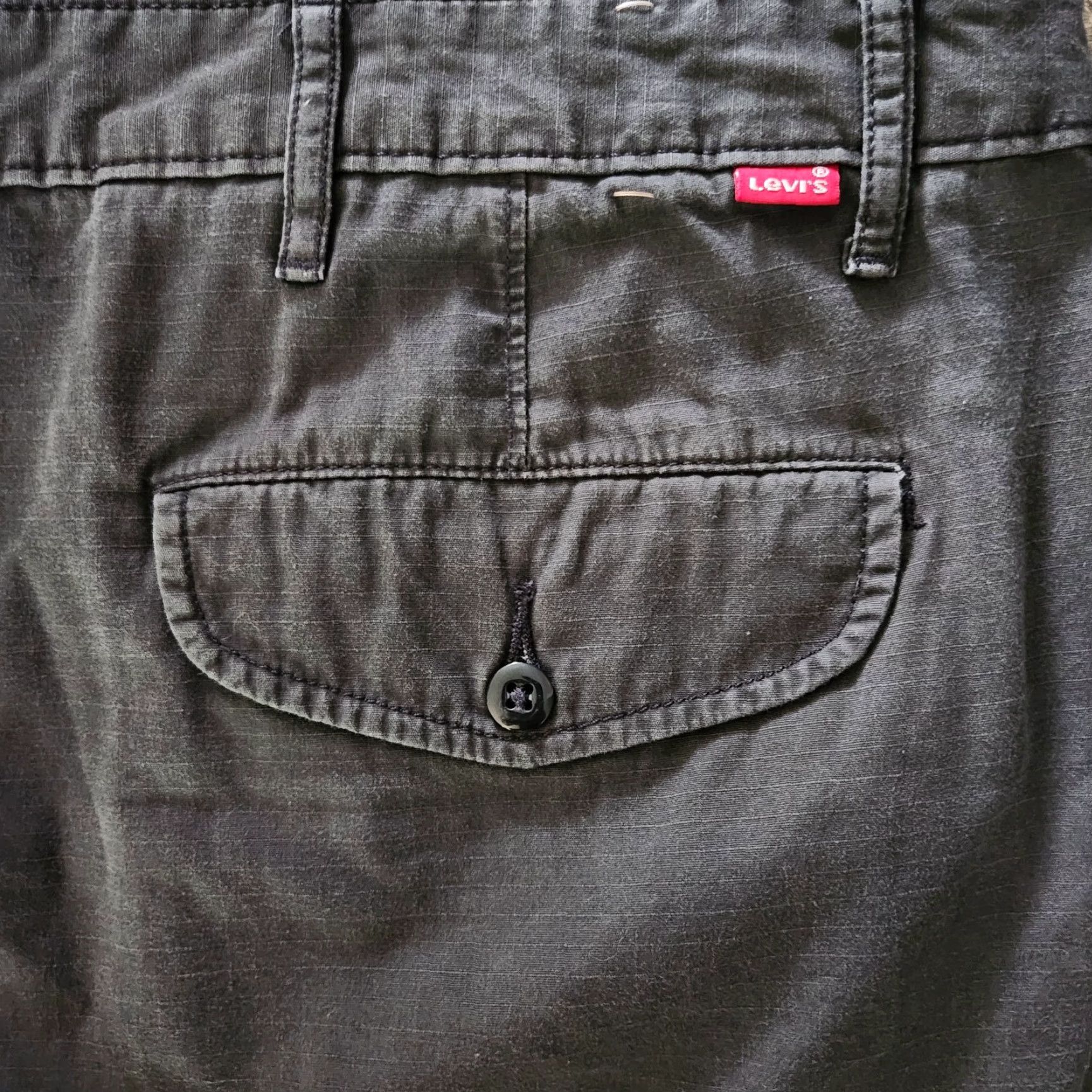 Levi's Levi's Shorts Mens 44 Gray Carrier Ripstop Cargo Cotton Outdoor 9" Ins. Casual Cargo Pocket Belt Loops Regular Inseam 9" Size US 44 / EU 60 - 4 Thumbnail