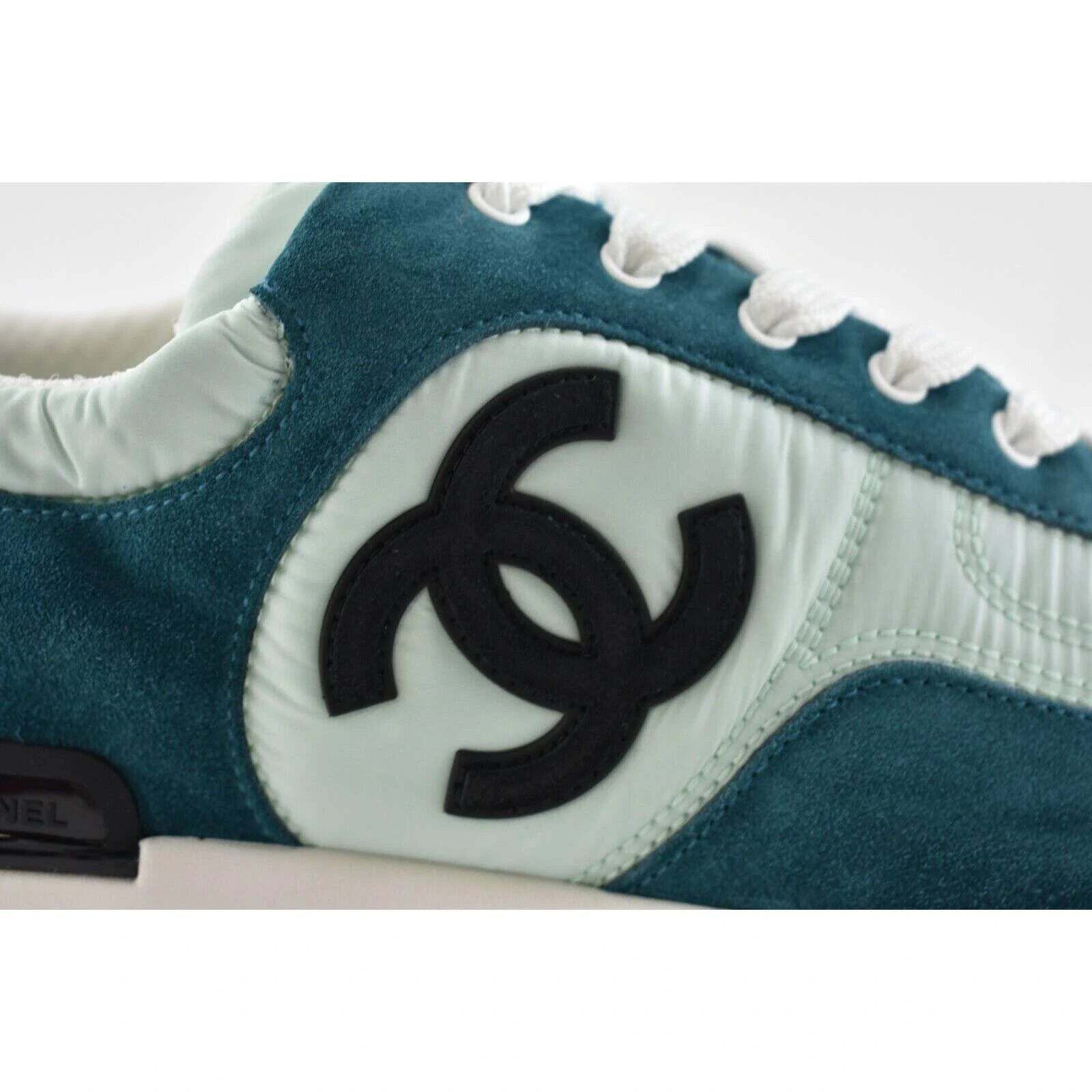 Chanel 21P Suede CC Lace Up Tie Flat Runner Trainer Sneaker 40 Size US 10 / IT 40 - 3 Thumbnail
