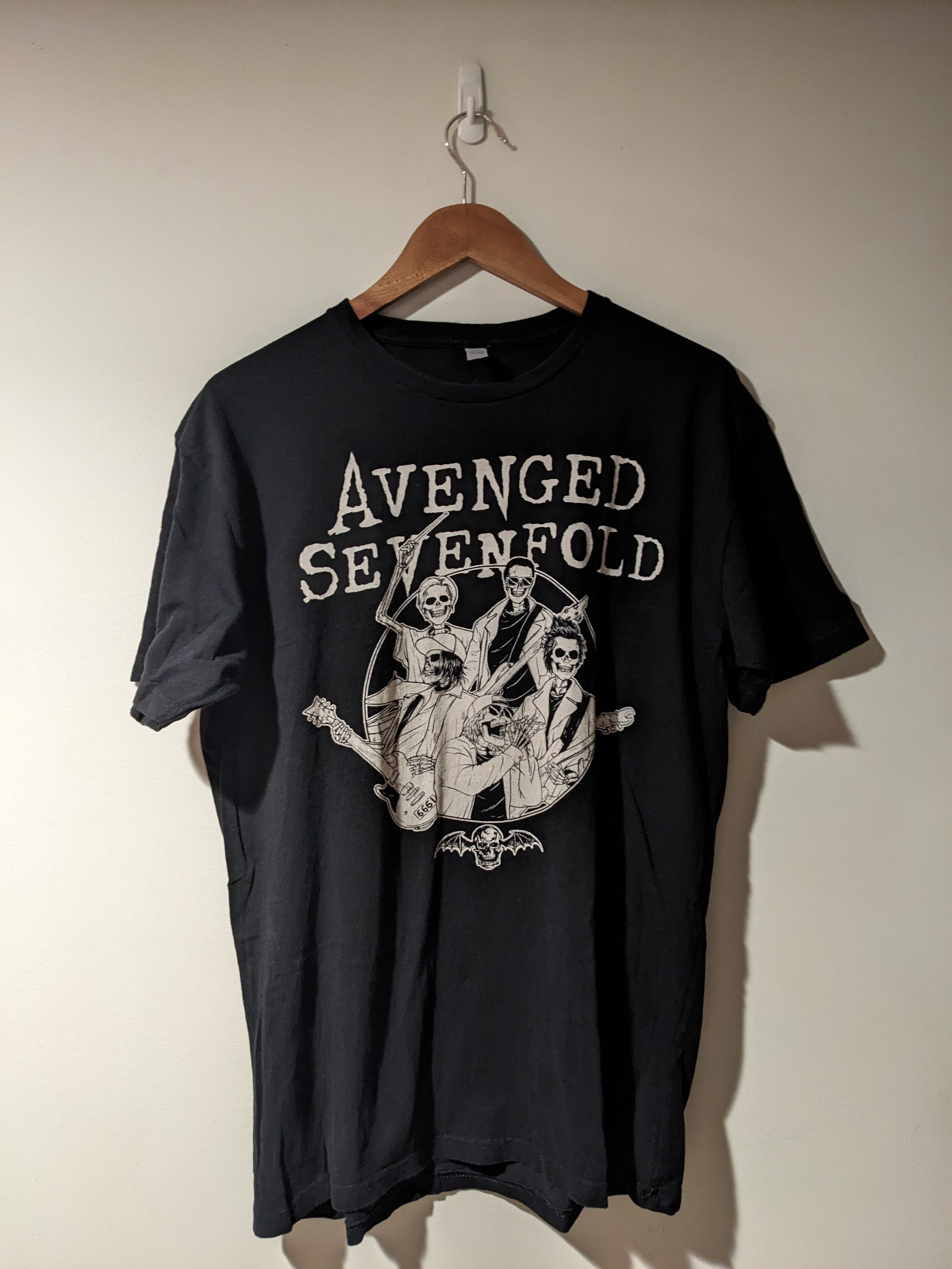 Band Tees Vintage 2010's Avenged Sevenfold Band Tour Large T-Shirt Size US L / EU 52-54 / 3 - 1 Thumbnail
