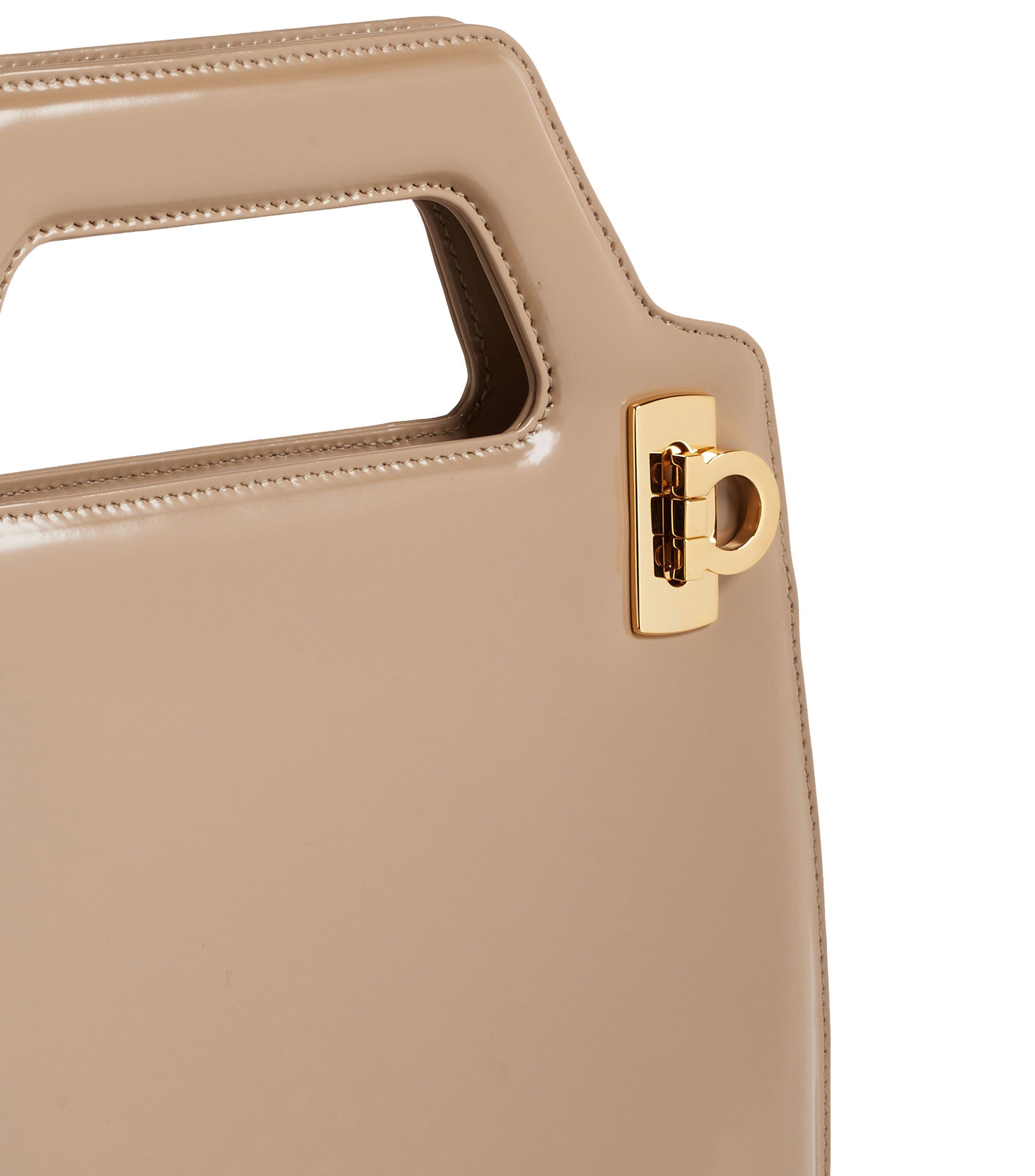 Salvatore Ferragamo o1s1rm1224 Size: OS / Wanda Leather Tote Bag in Camel Size ONE SIZE - 5 Thumbnail