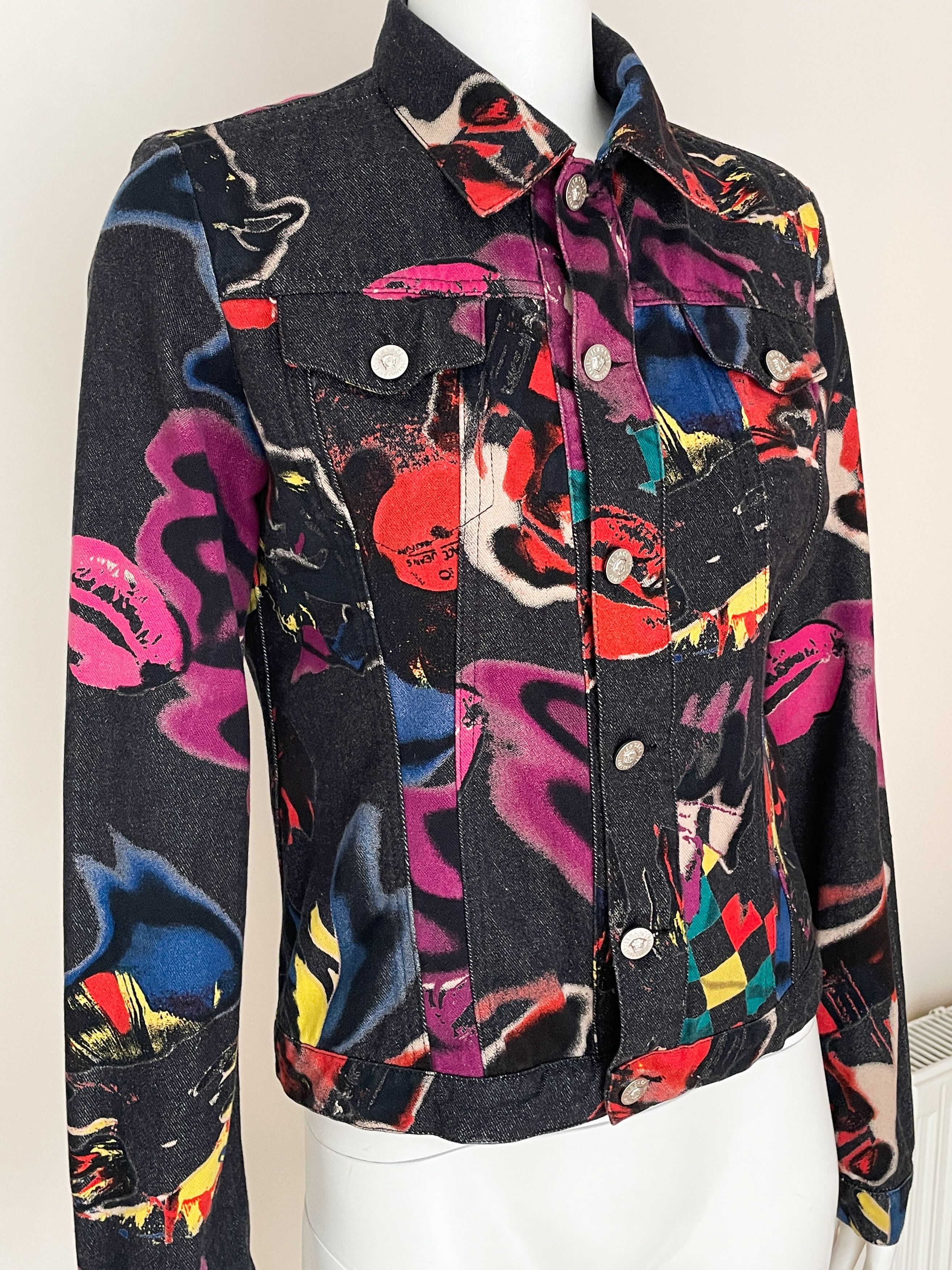 Versace 1990s denim graffiti jacket Size S / US 4 / IT 40 - 3 Thumbnail
