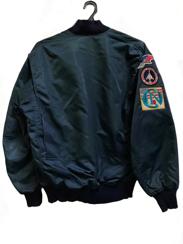 Japanese Brand Vintage 1979 Patches Reversible Bomber Jacket Size US L / EU 52-54 / 3 - 2 Thumbnail